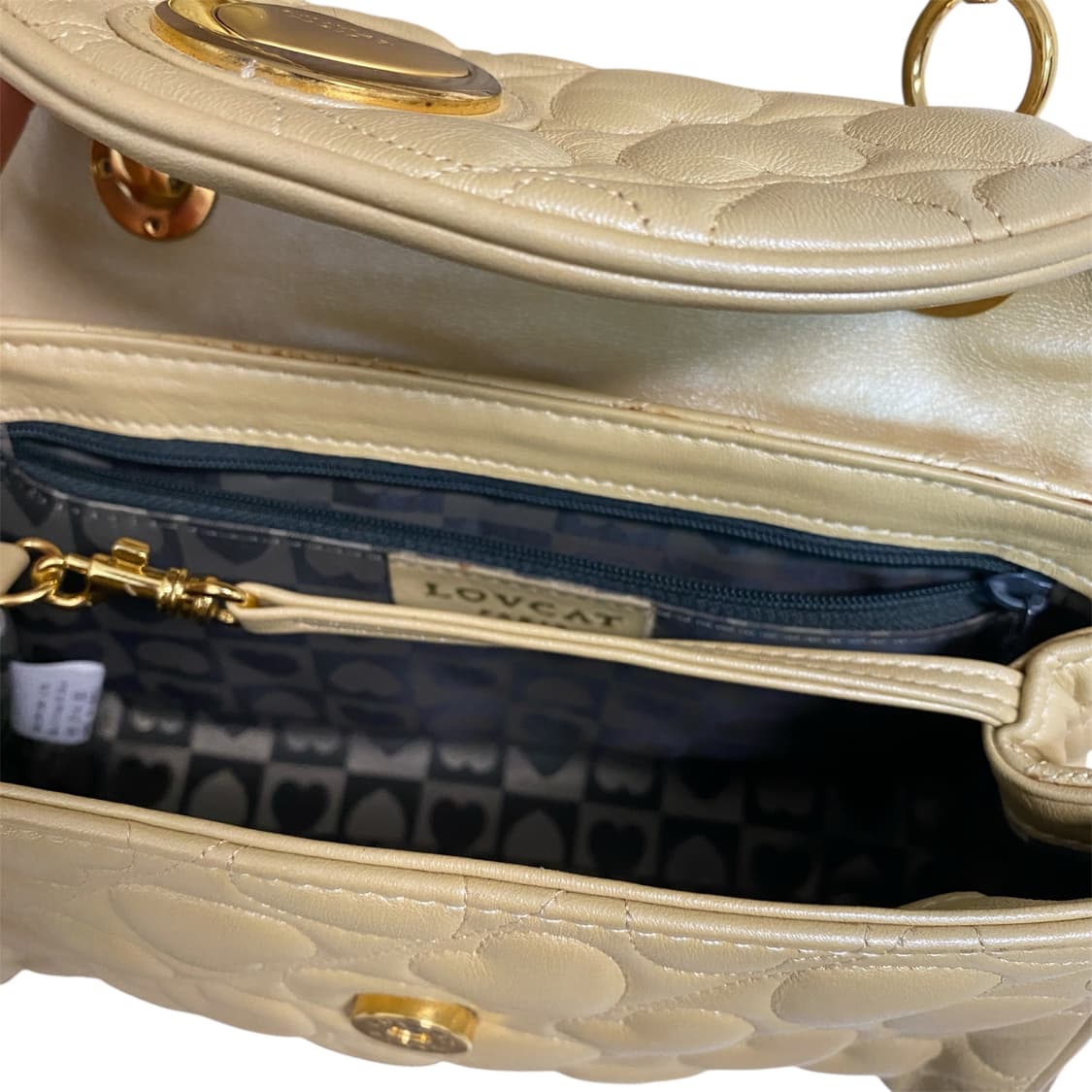 러브캣 하트 퀄팅 골드 미니 크로스백 상품이미지3