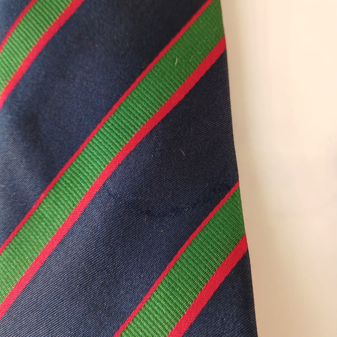 지오지아 실크 네이비 스트라이프 넥타이 7.6cm A등급 A19372
 상품이미지9