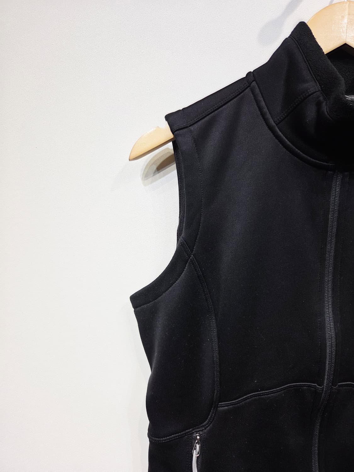 노스페이스. 여자 블랙 플리스 베스트_M 상품이미지2