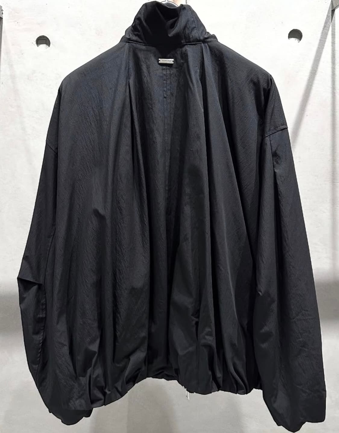 송지오옴므 25fw 앳지폴드 점퍼 48 상품이미지2