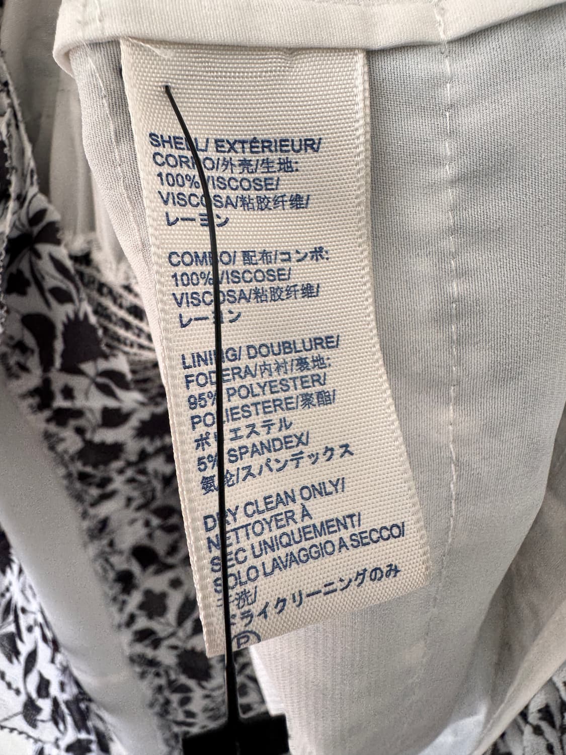 리퍼브 제품 뉴욕에서 구입REBECCAMINKOFF 플라워 패턴 미니 원 상품이미지5