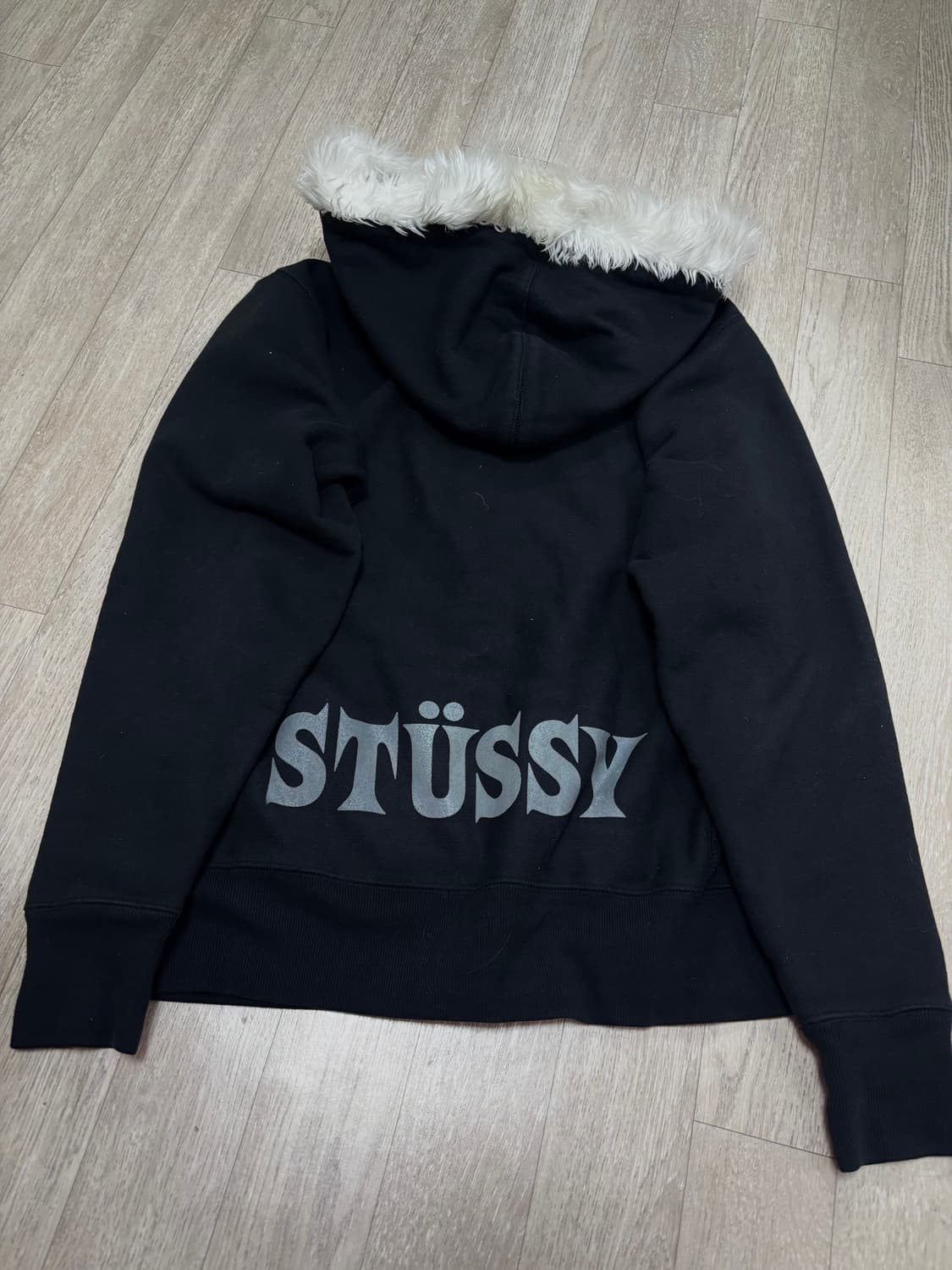 스투시 퍼 후드집업 상품이미지2