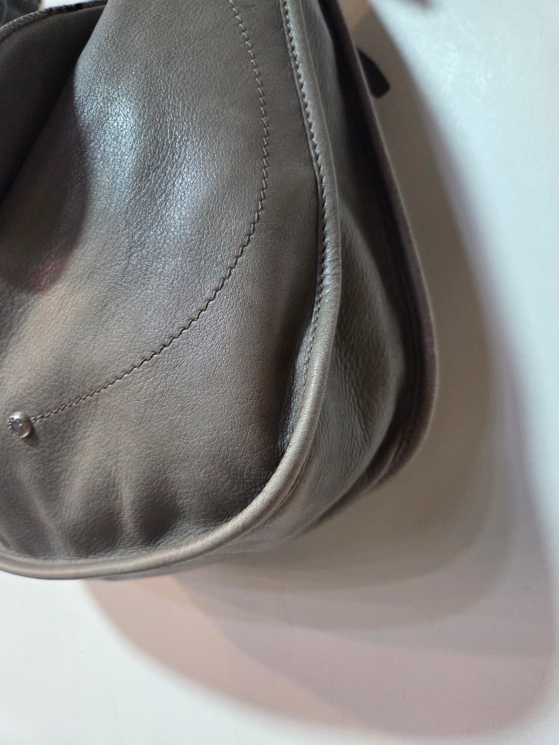 롱샴 가죽 호보백 그레이 상품이미지8