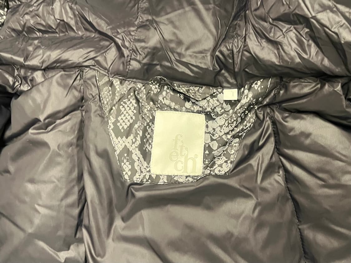 [105] FETCH 패치 뱀피 패딩 L 미착용 상품이미지7