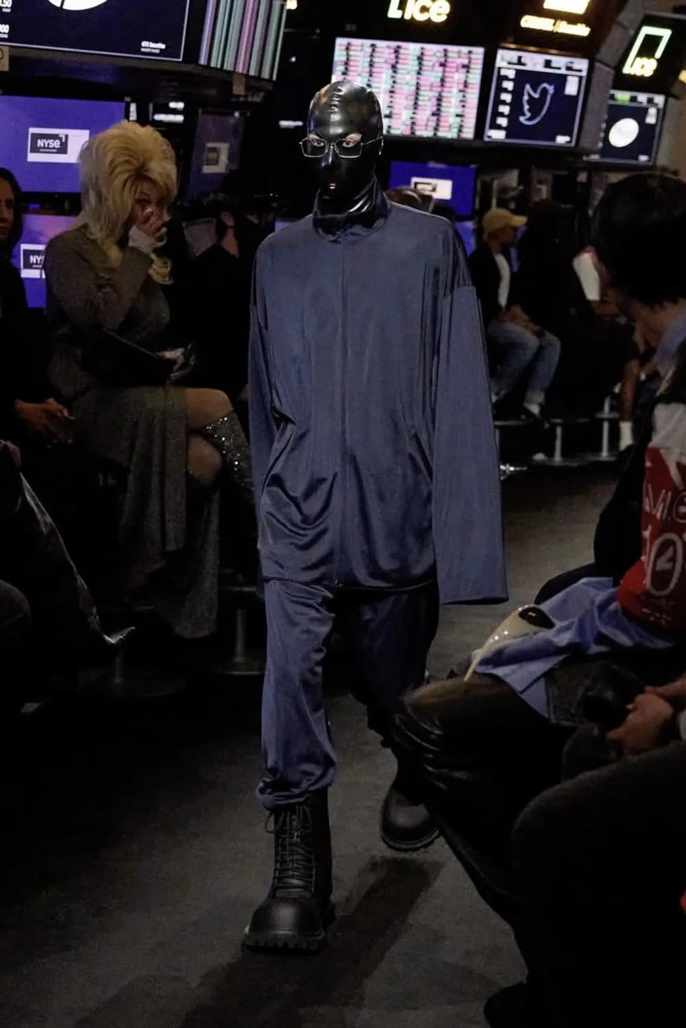 발렌시아가 23ss 가드로브 트랙 자켓 48 상품이미지1