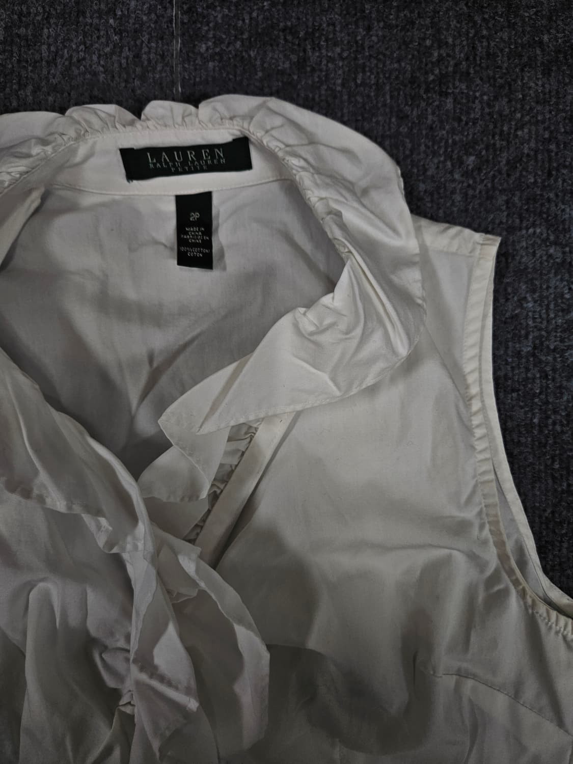 로렌 랄프로렌 화이트 버튼업 민소매 러플 블라우스 급처 상품이미지2