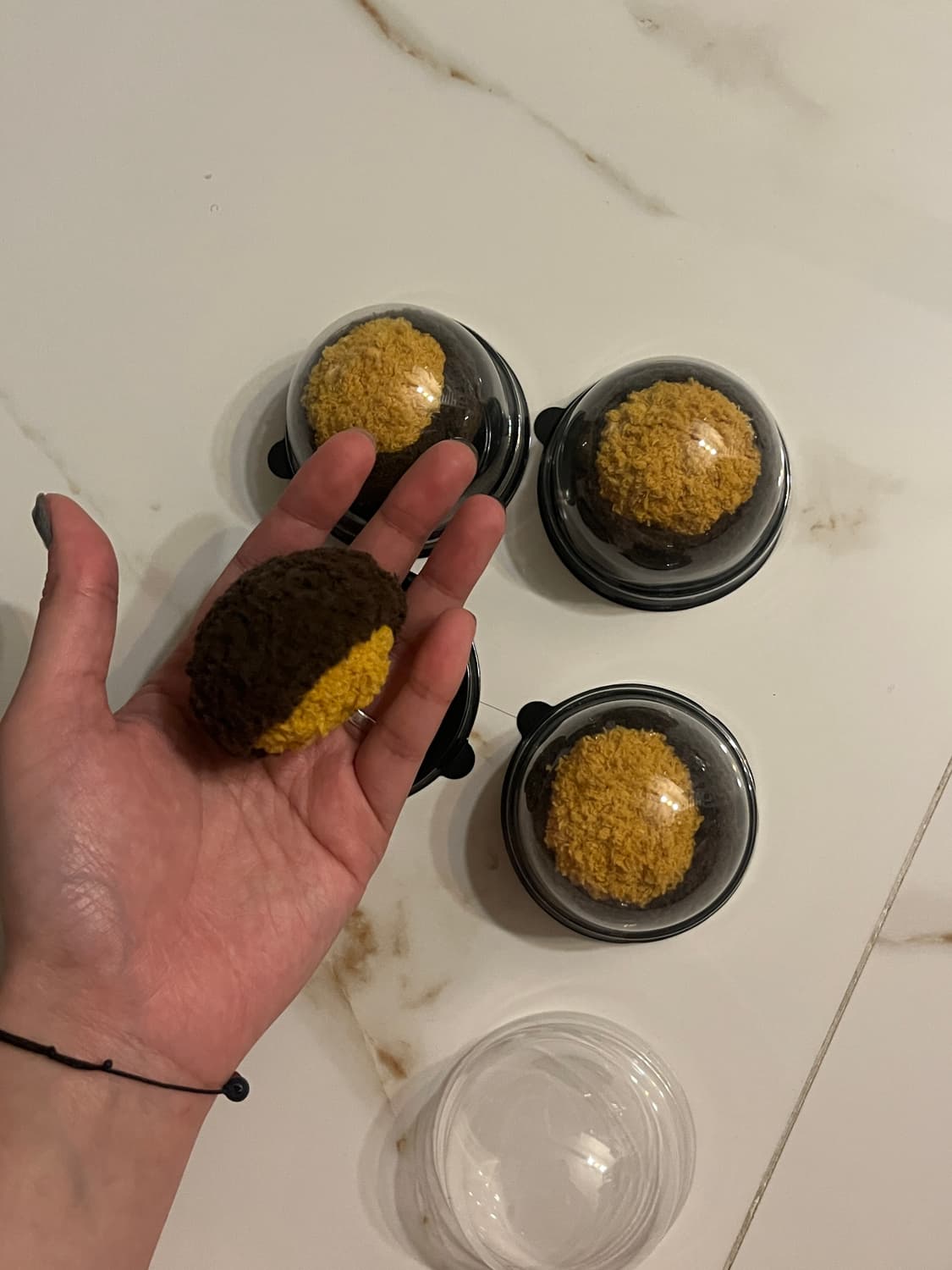 대왕 뜨개 두쫀쿠 키링 상품이미지6