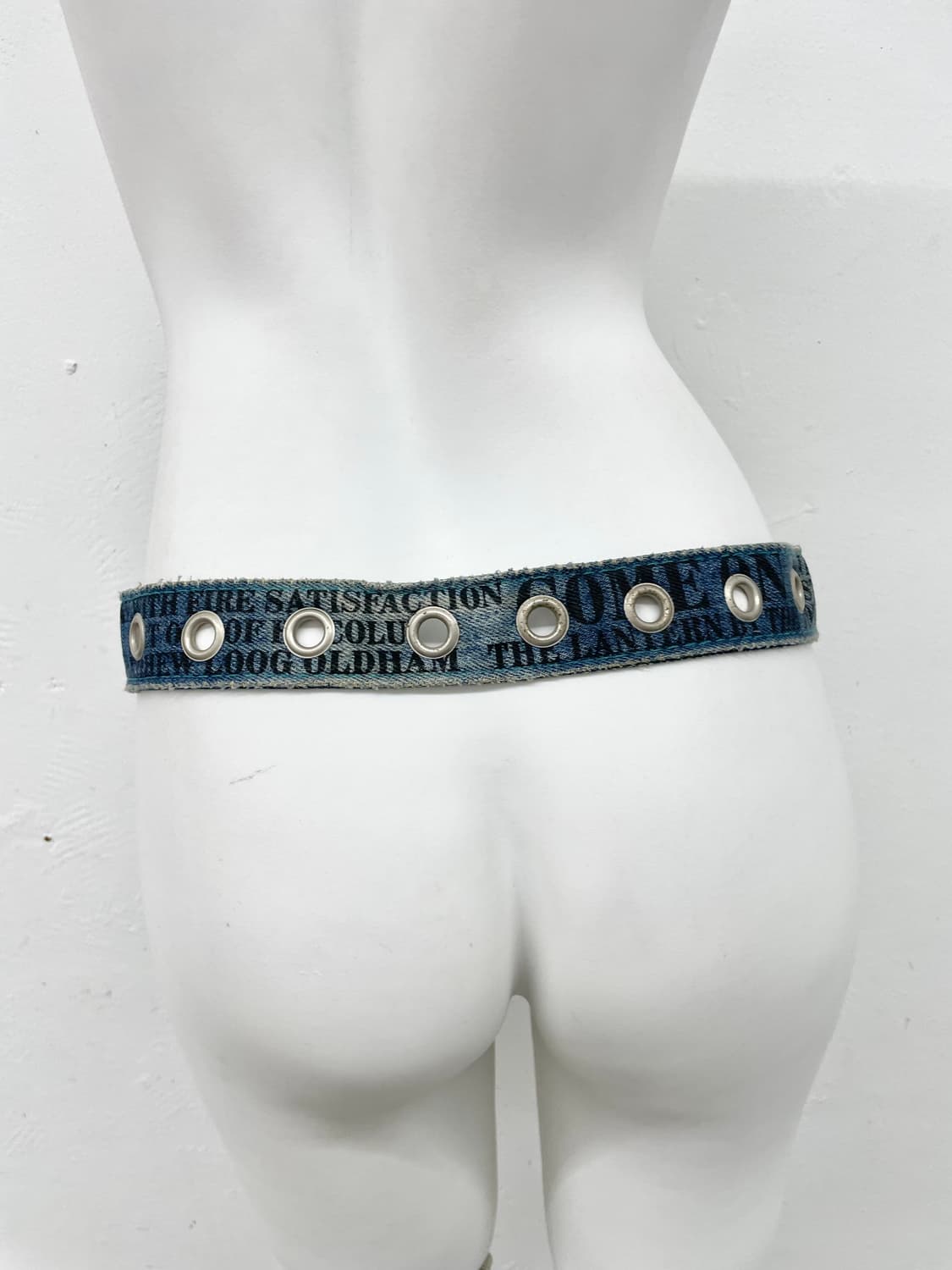 데님 캔버스 레터링 펀칭 벨트 상품이미지4