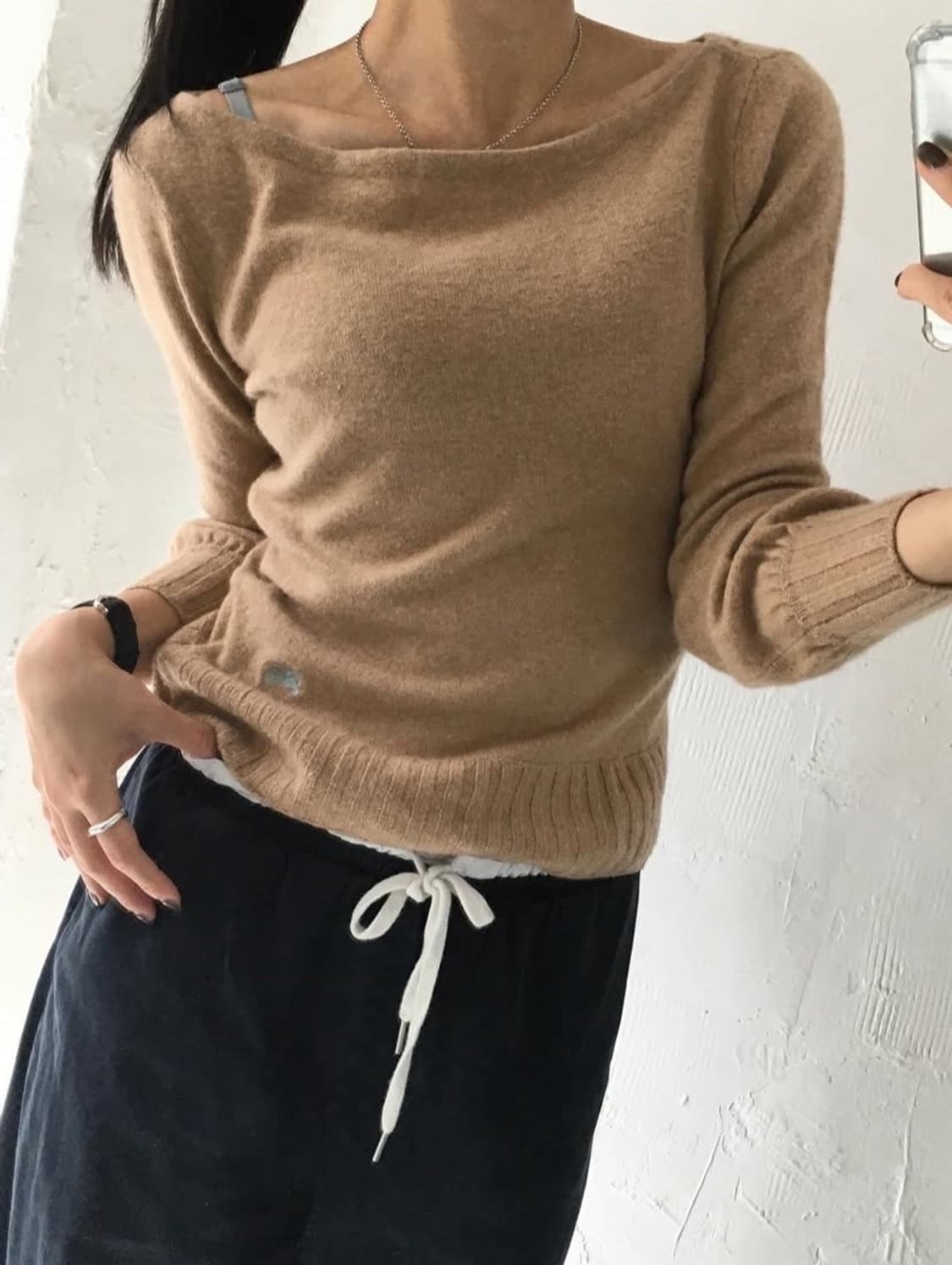 Burberry 버버리 블루라벨 베이지컬러 보트넥 니트슬리브 상품이미지1