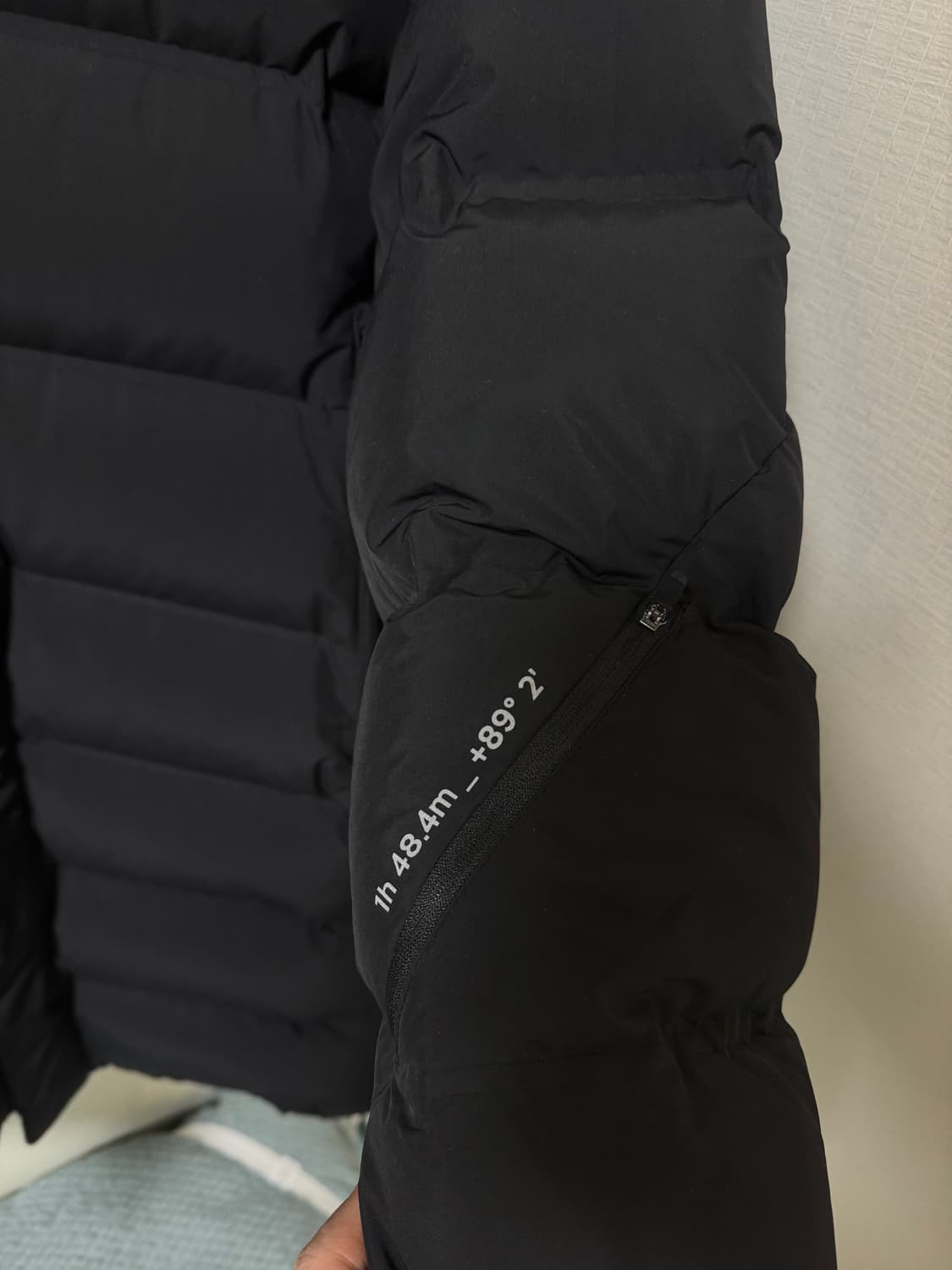 [105]탑텐 폴라리스 심리스 롱패딩 블랙 상품이미지3