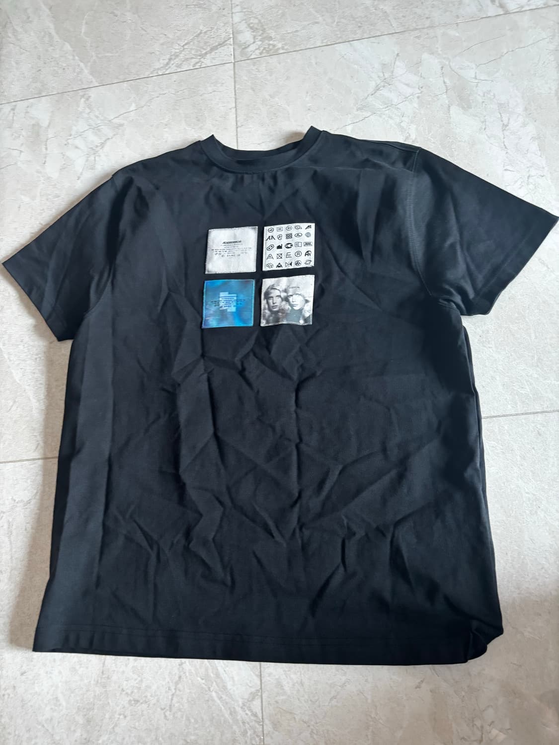 아더에러 Mati t-shirt 상품이미지1