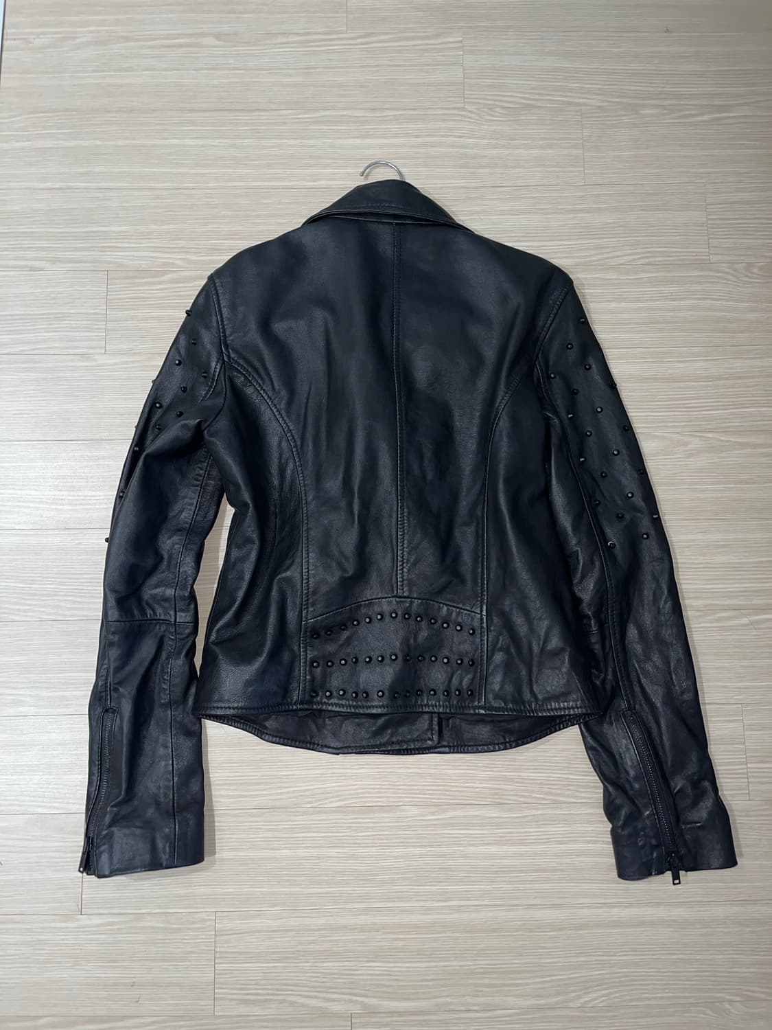 락시크 스터드 가죽자켓 상품이미지2
