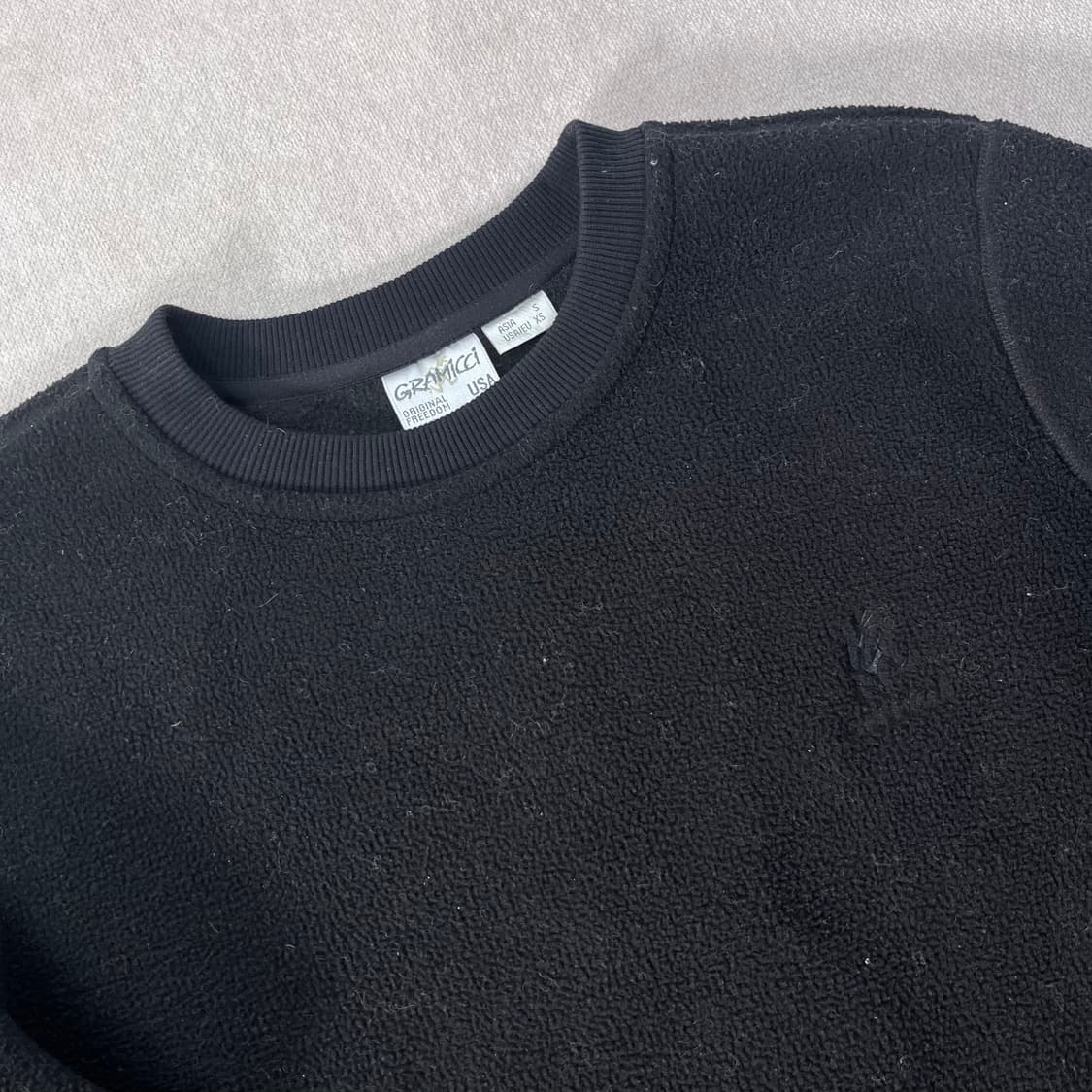 100 그라미치 플리스 맨투맨 상품이미지2