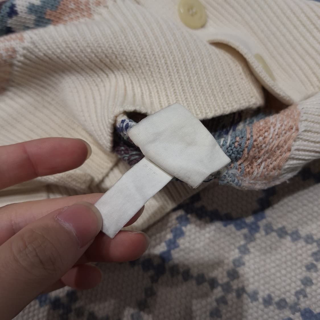 BRENNTANO CASUAL  에스닉 패턴 브이넥 니트 가디건 L 상품이미지8