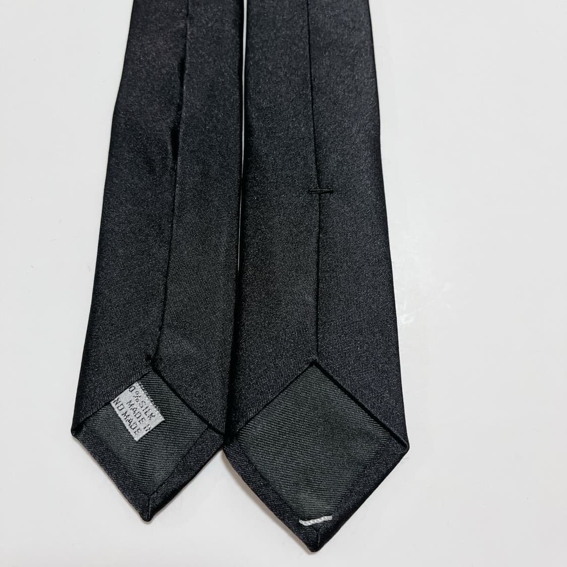디올옴므 실크 슬림 넥타이 블랙 에디슬리먼 상품이미지4