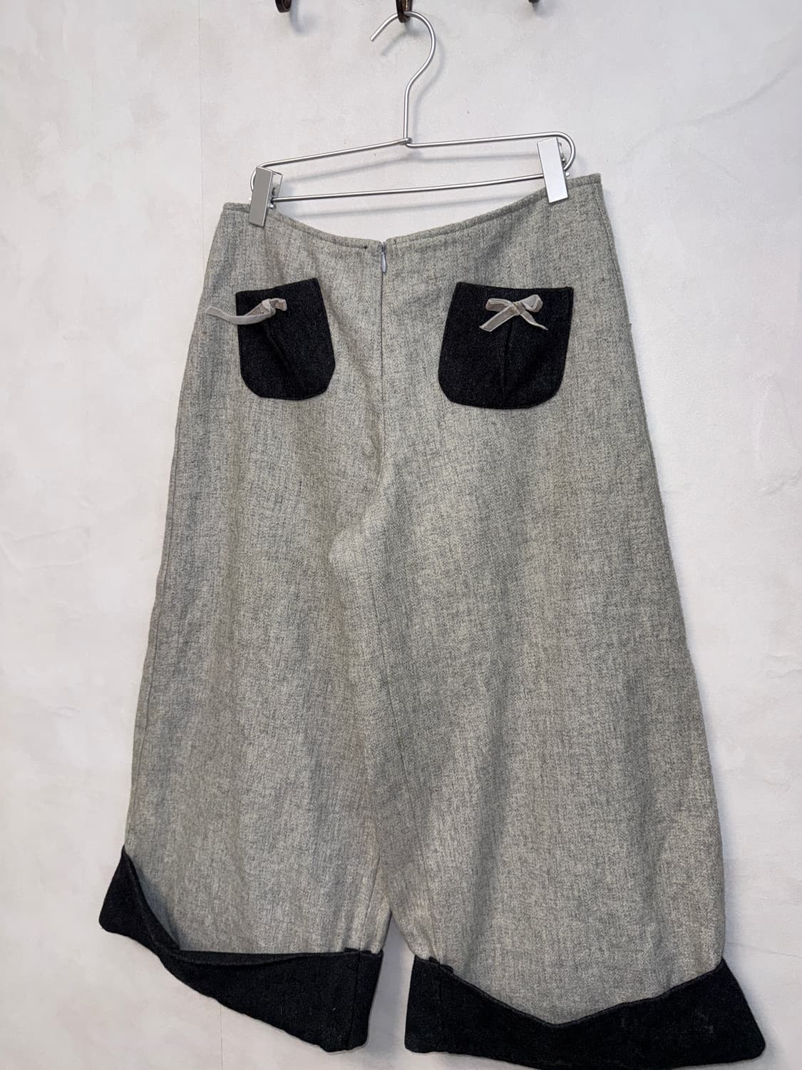 Gray wool ribbon pocket wide pants 상품이미지2