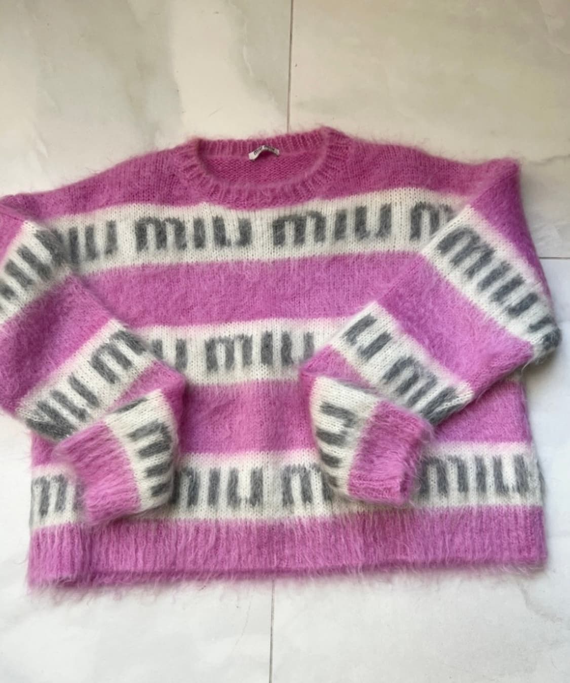 미우미우 모헤어 니트 상품이미지1