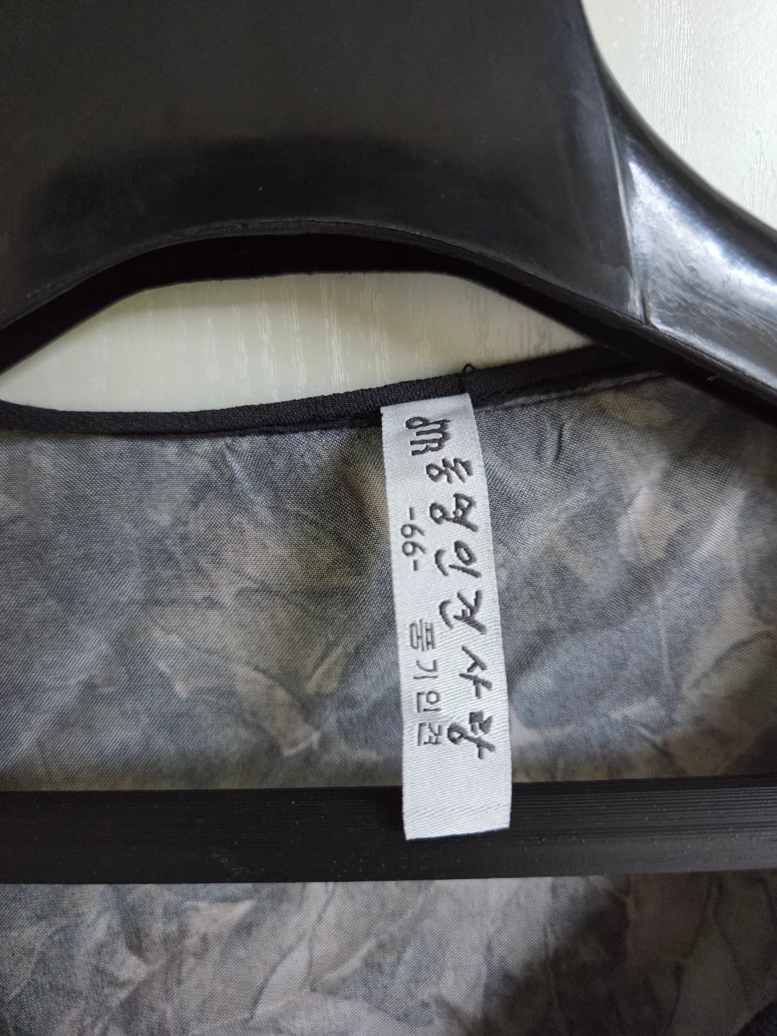 100%풍기인견 플라워 패턴 블라우스  m 상품이미지3