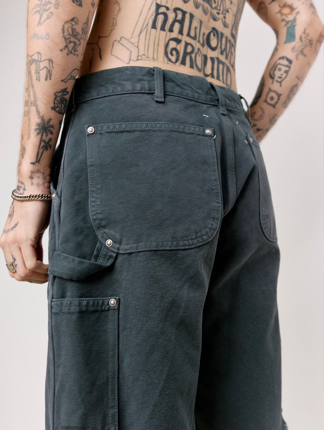 MAISON MARGIELA Distressed Shorts 28 상품이미지2