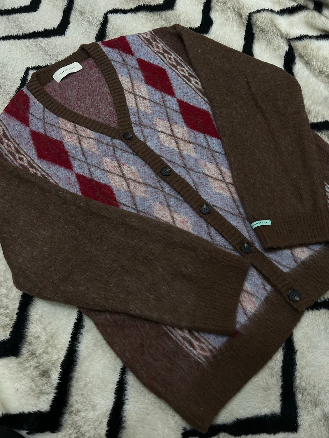 [1]인스턴트펑크 오버핏 모헤어 아가일 니트 가디건/브라운 상품이미지4
