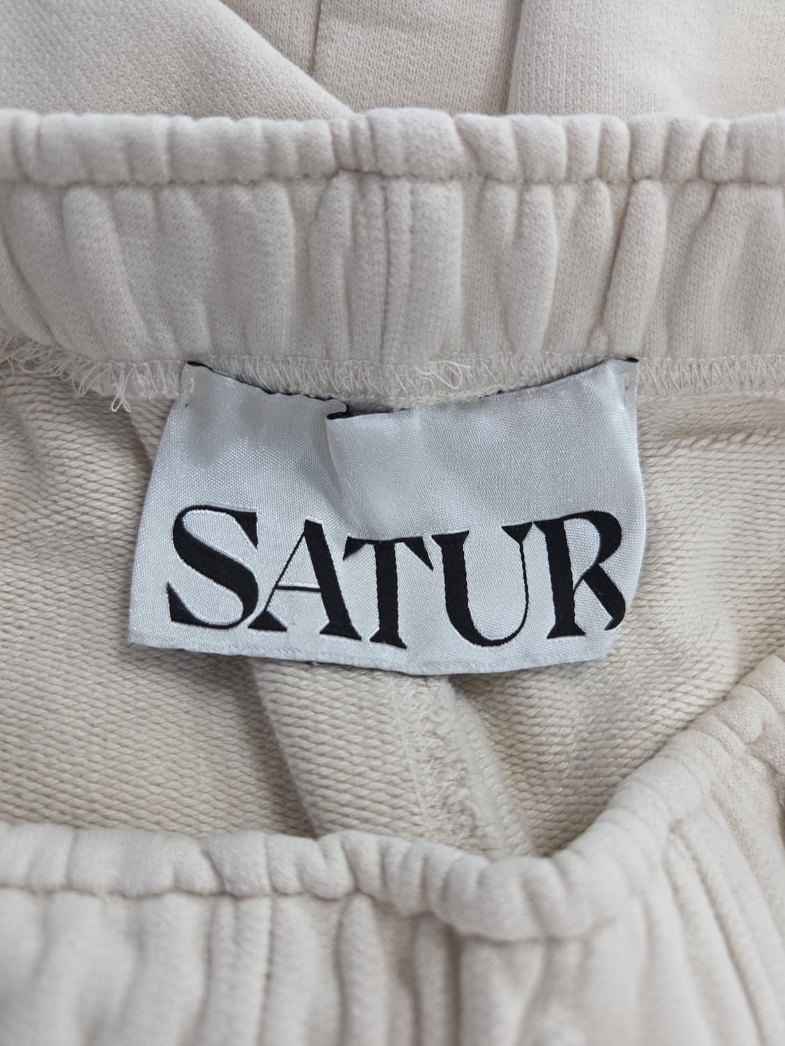 SATUR 세터 베이지 절개 조거 스웻 팬츠 상품이미지5