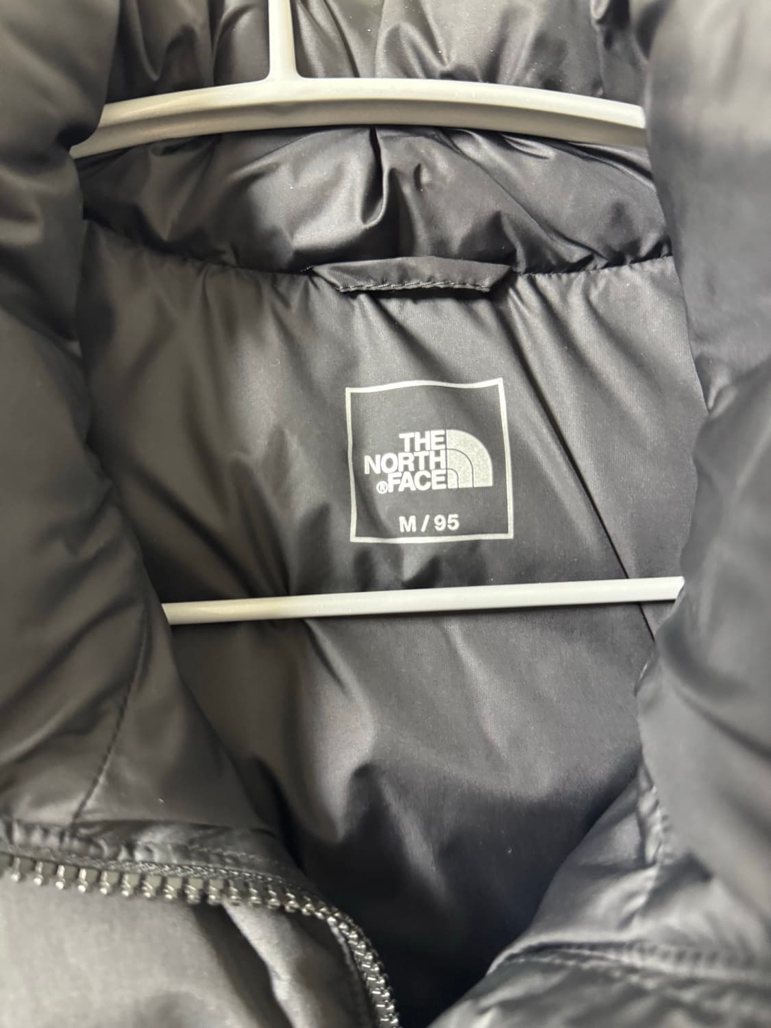 노스페이스 눕시 온 볼 베스트 패딩조끼 상품이미지3