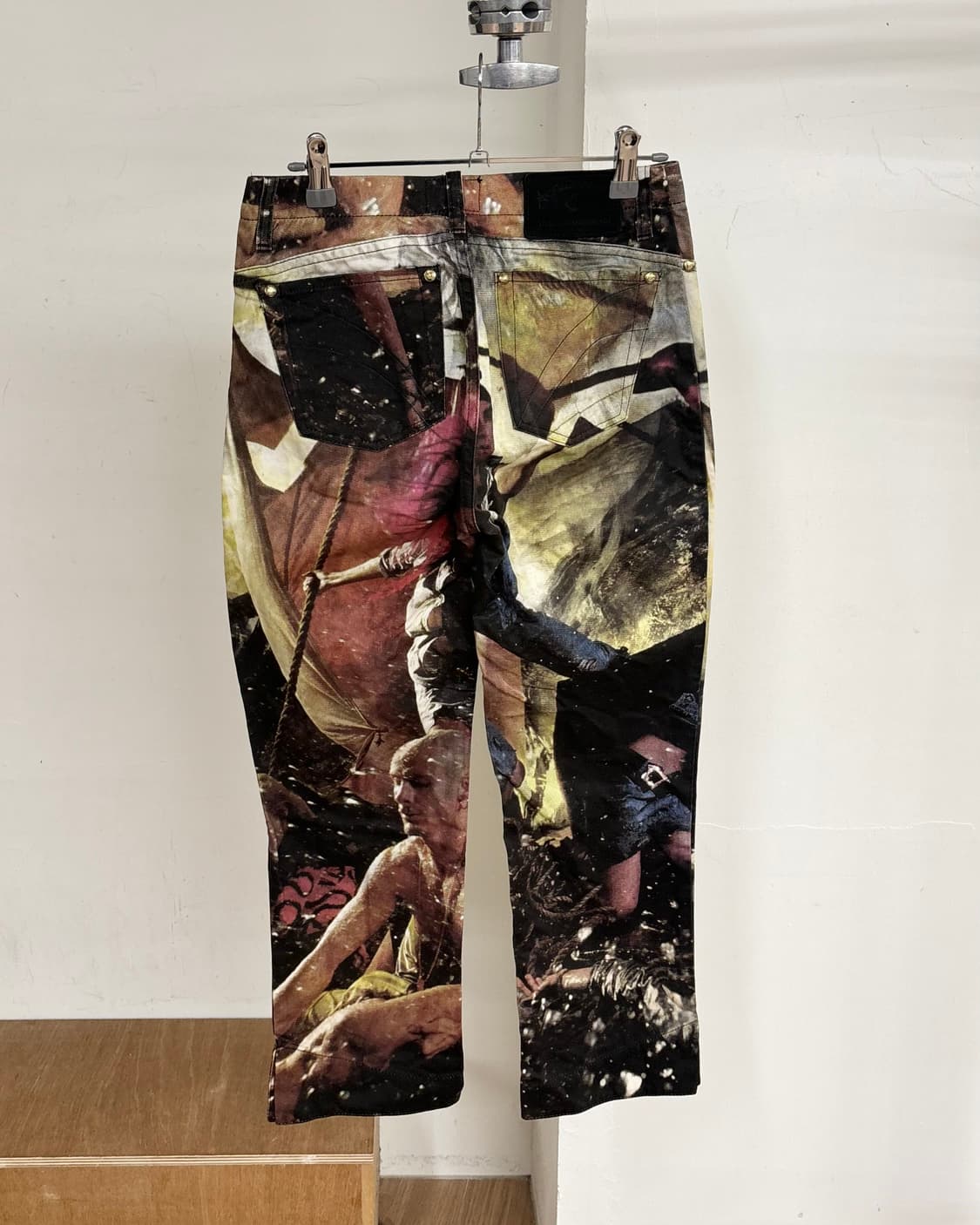 비비안 웨스트우드 앵글로마니아 아카이브 풀 프린트 팬츠  상품이미지4