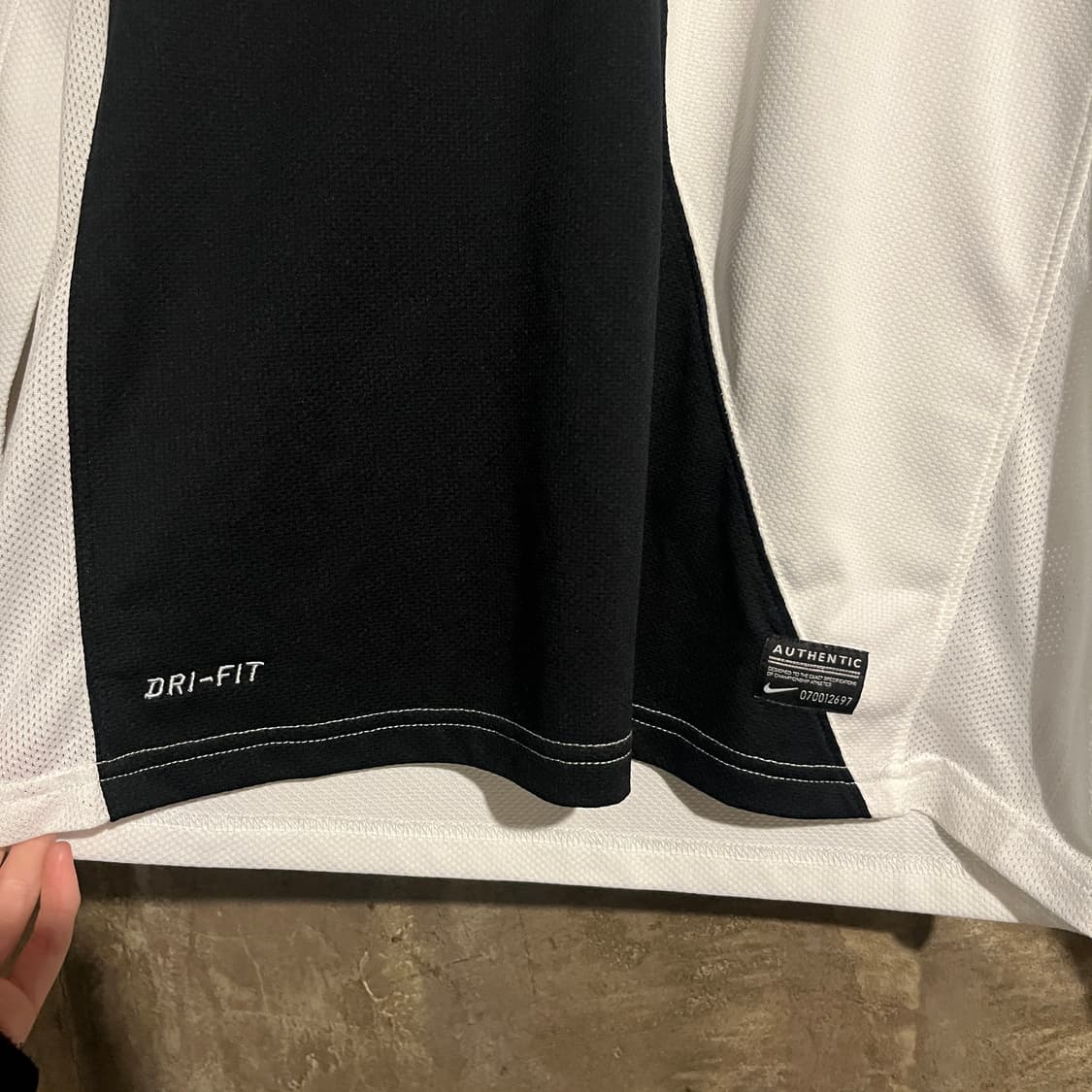 나이키 드라이핏 롱슬리브 상품이미지3