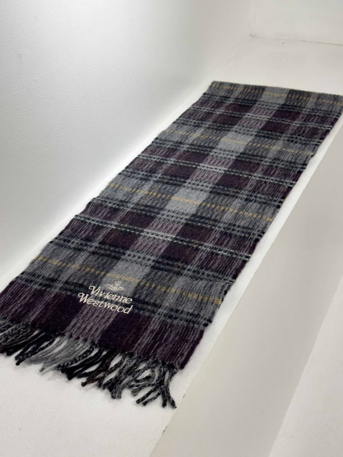 비비안 웨스트우드 머플러 상품이미지3