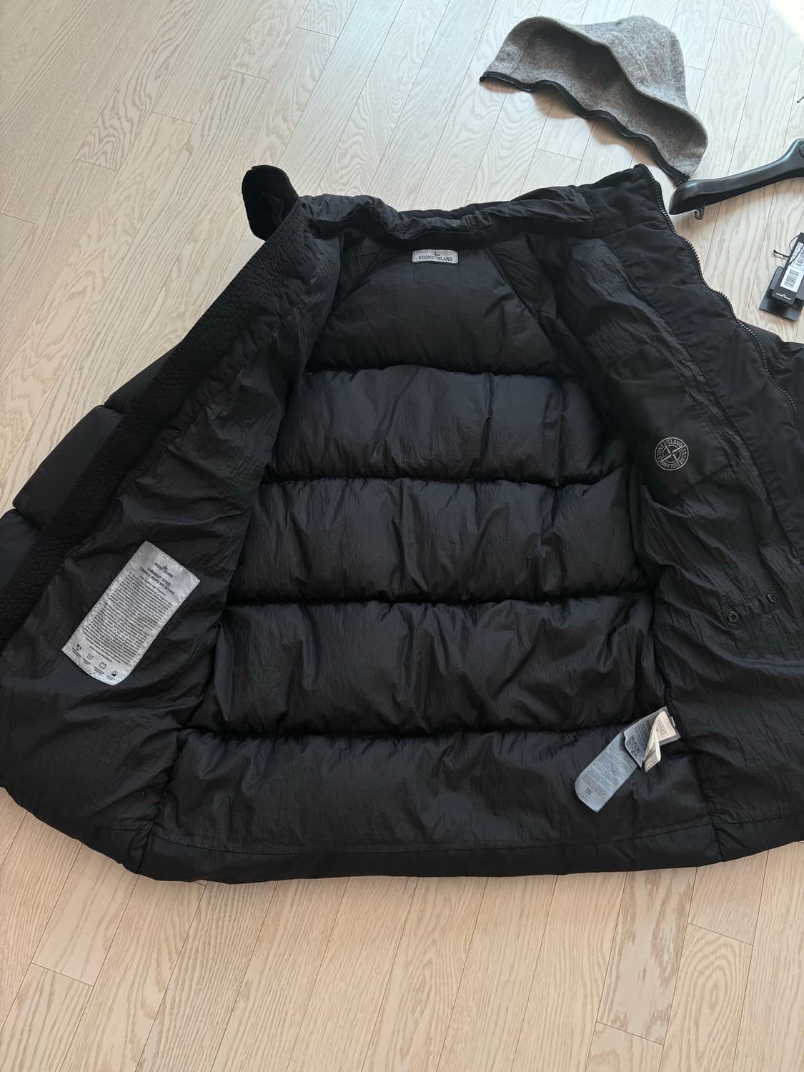 스톤아일랜드 크링클랩스 롱패딩 블랙 상품이미지3