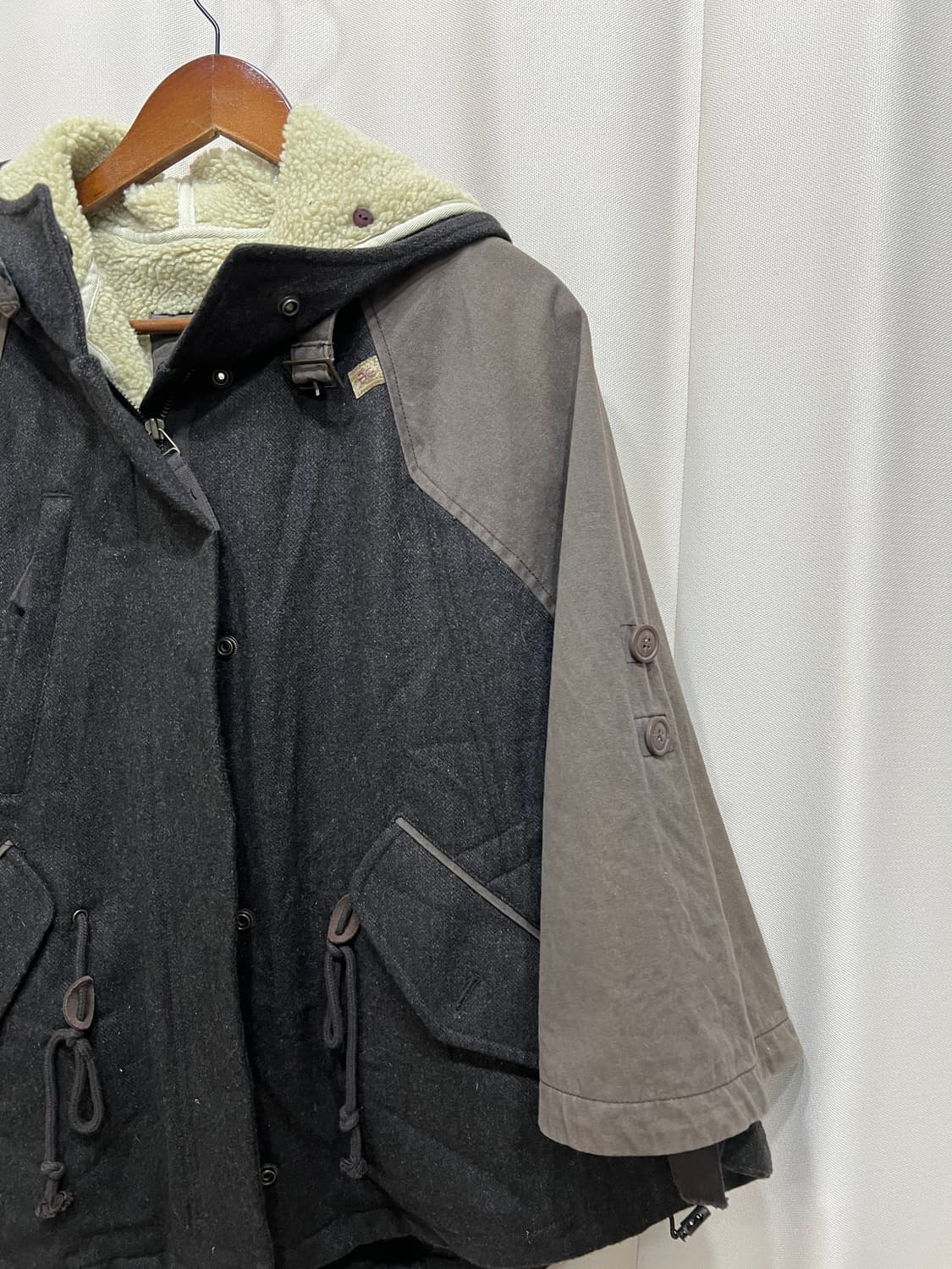 써스데이아일랜드 여성 모직 판쵸 자켓 상품이미지3