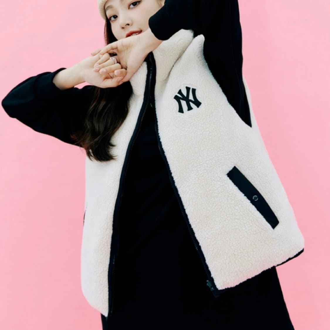 mlb 엠엘비 리버시블 양면 뽀글이 패딩 조끼 상품이미지2