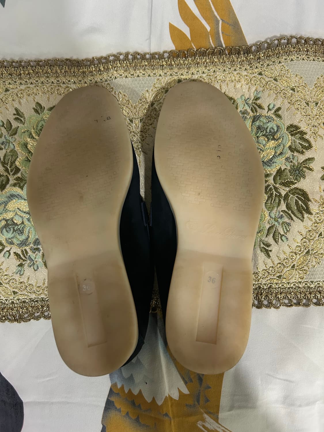 로로피아나 썸머참스워크36 상품이미지5