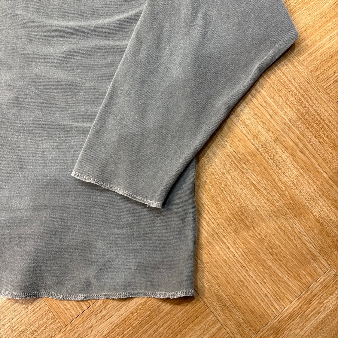 카브엠트 그레이 롱슬리브 티셔츠 상품이미지4