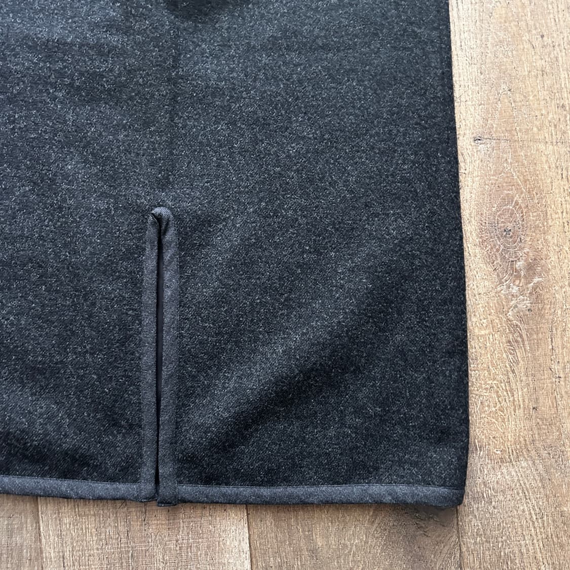 Slit Detail Wool Basic Skirt 상품이미지10
