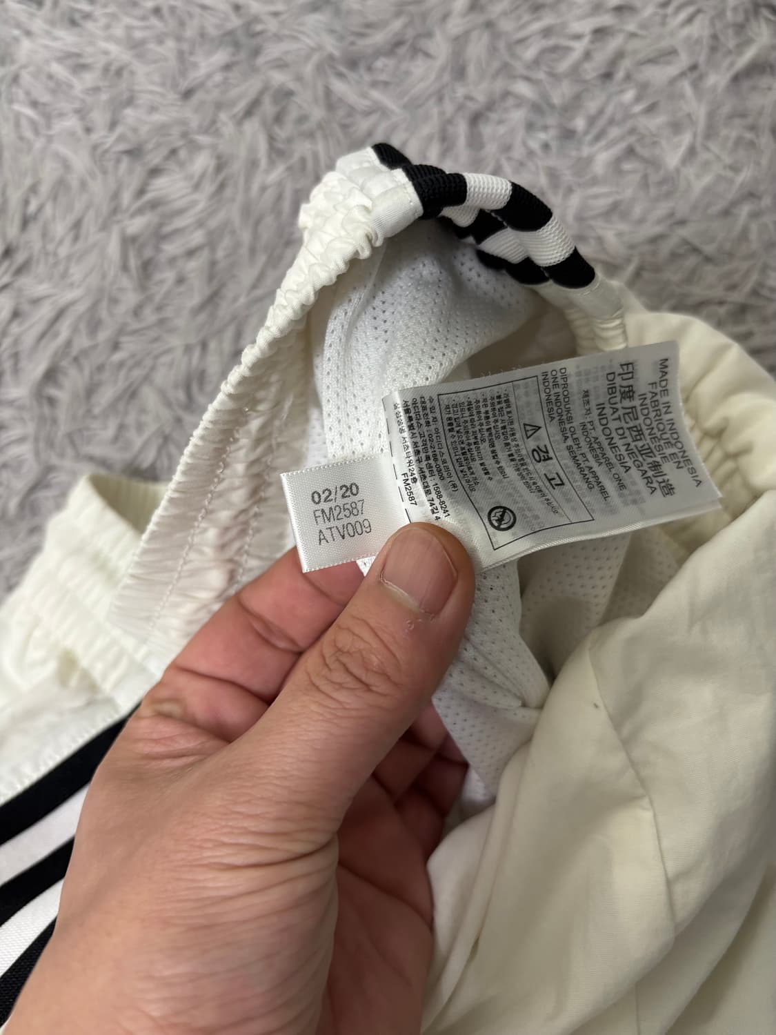 아디다스 화이트 락업 조거팬츠 상품이미지6