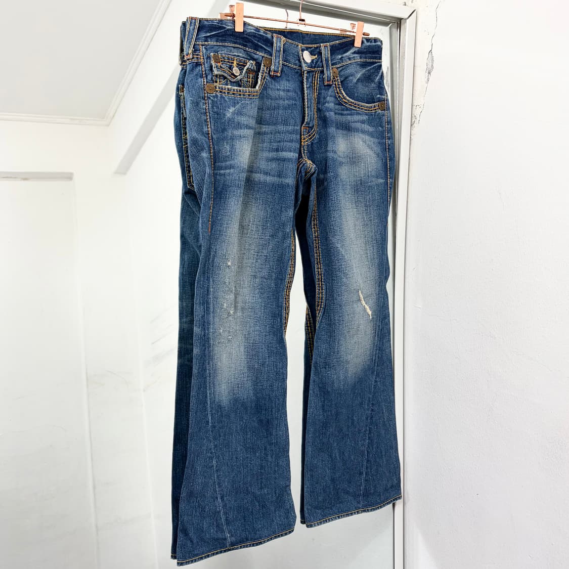 트루릴리전 부츠컷 데님 팬츠 상품이미지5