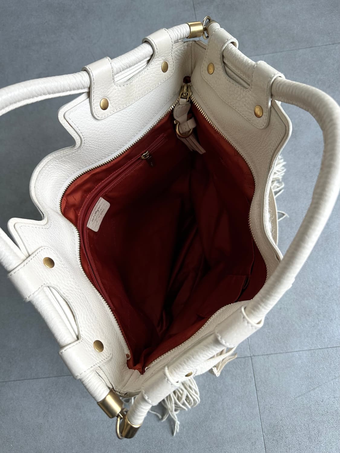 살바토레 페라가모 Magnolia 니트 프린지 숄더백 상품이미지7