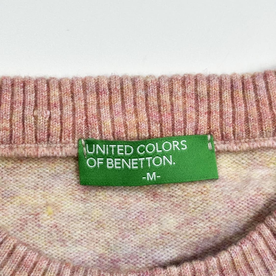 베네통 레트로 파스텔 배색 울 니트 (M 여성추천) 상품이미지5