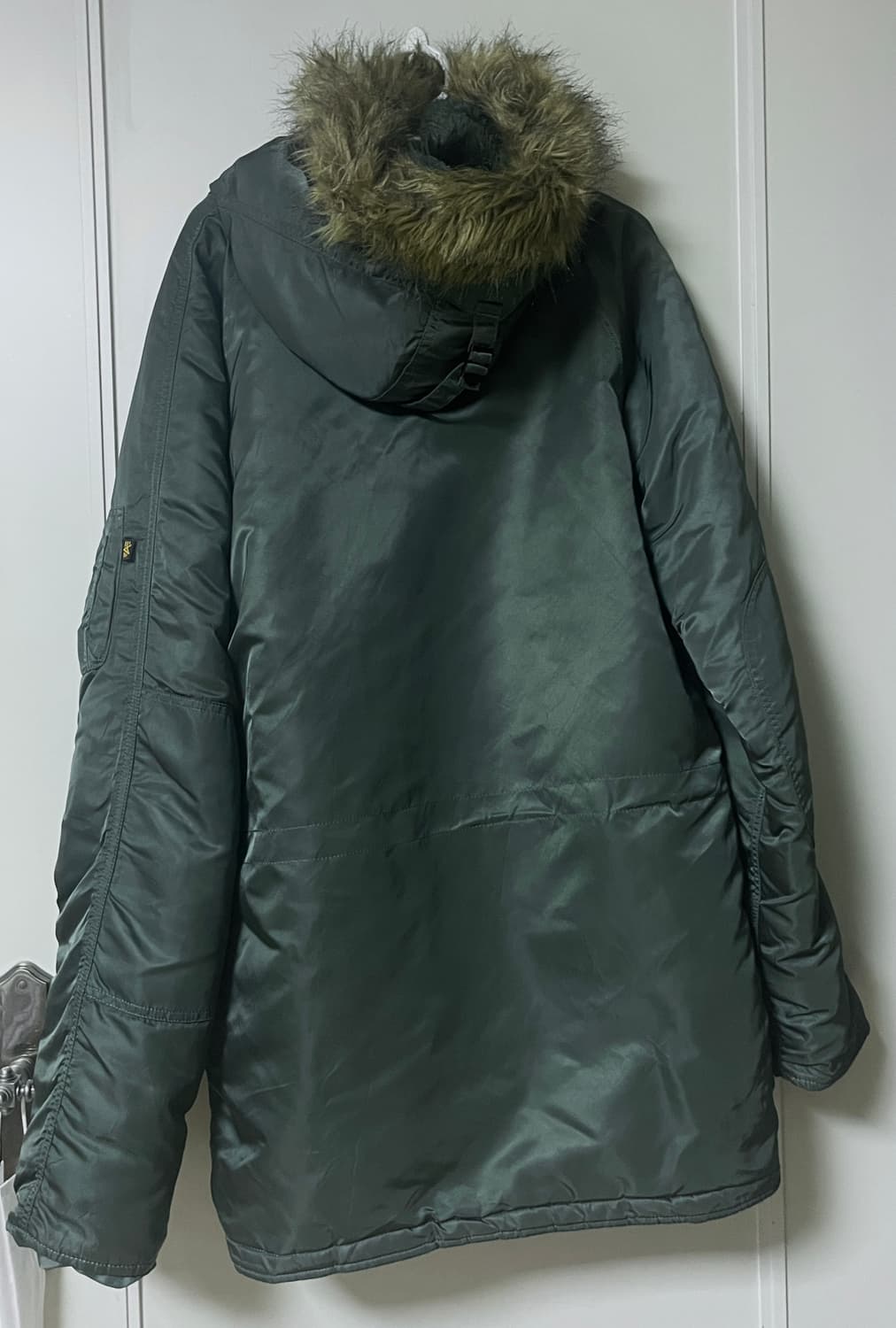 알파 인더스트리 인조퍼 후드 카키 점퍼 상품이미지2