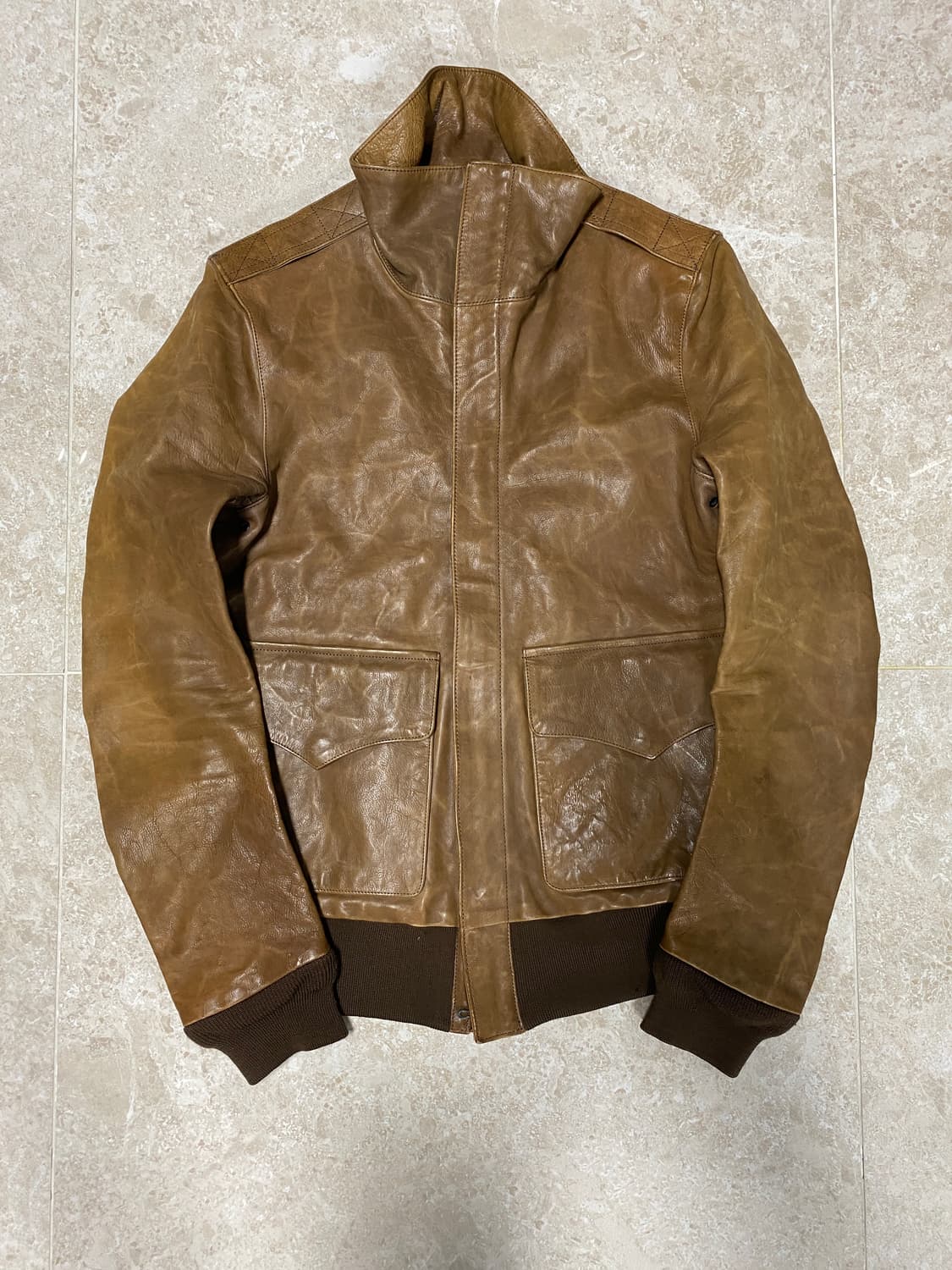 어태치먼트 A-2 레더 자켓 상품이미지1