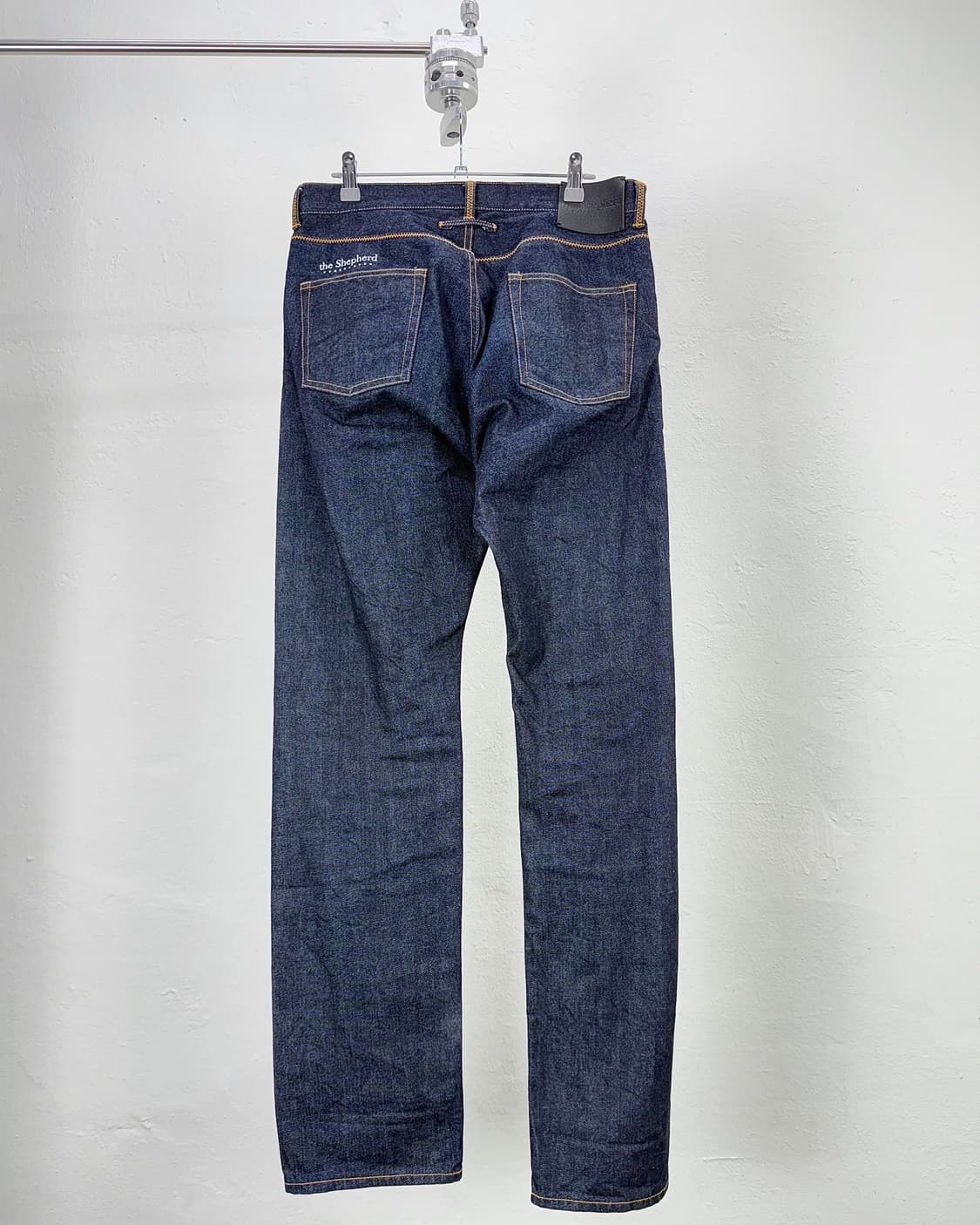 언더커버 더 셰퍼드 스트레이트 리벳 데님 팬츠 상품이미지6