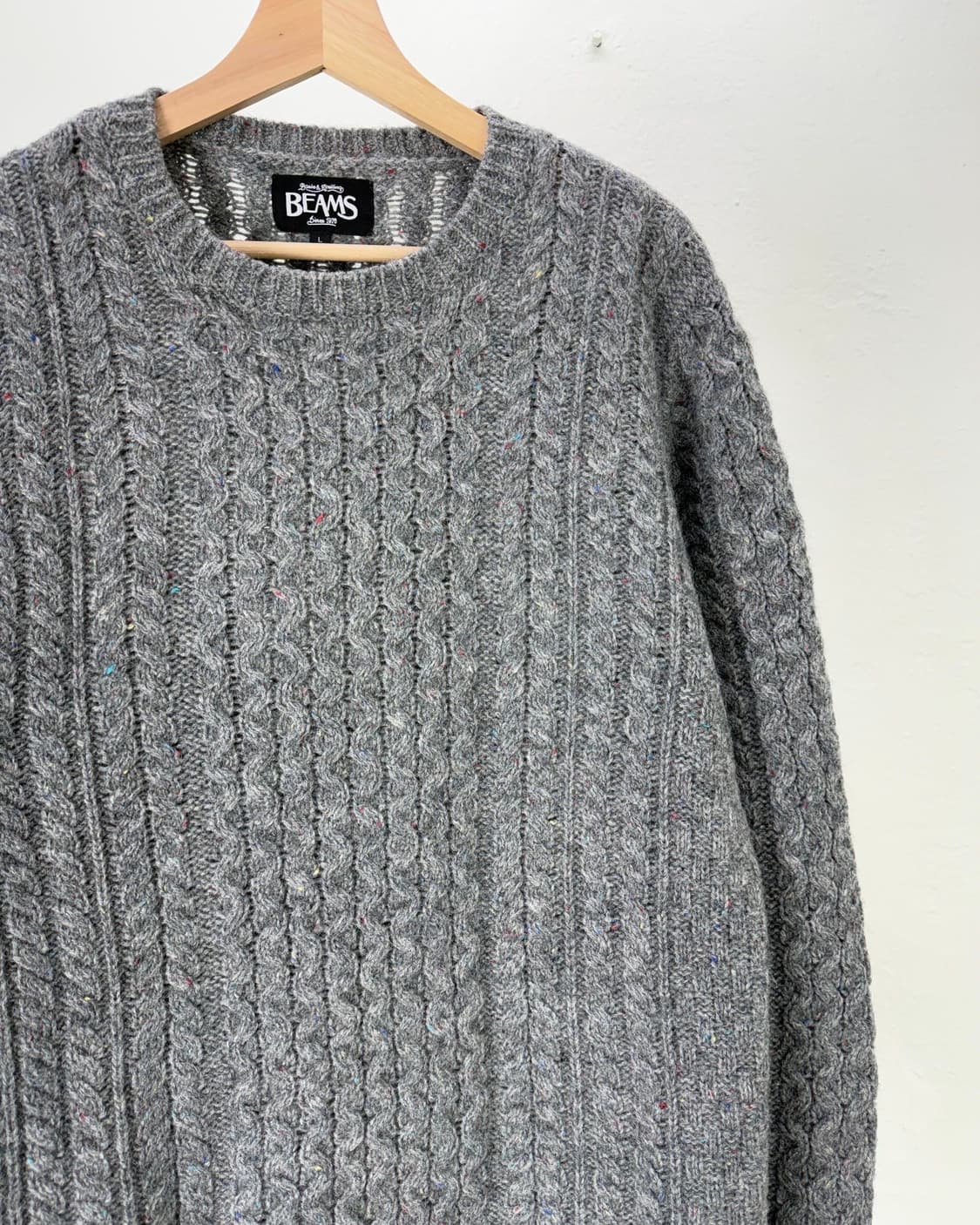 빔즈 그레이 부클레 케이블 크루넥 니트 스웨터 상품이미지3