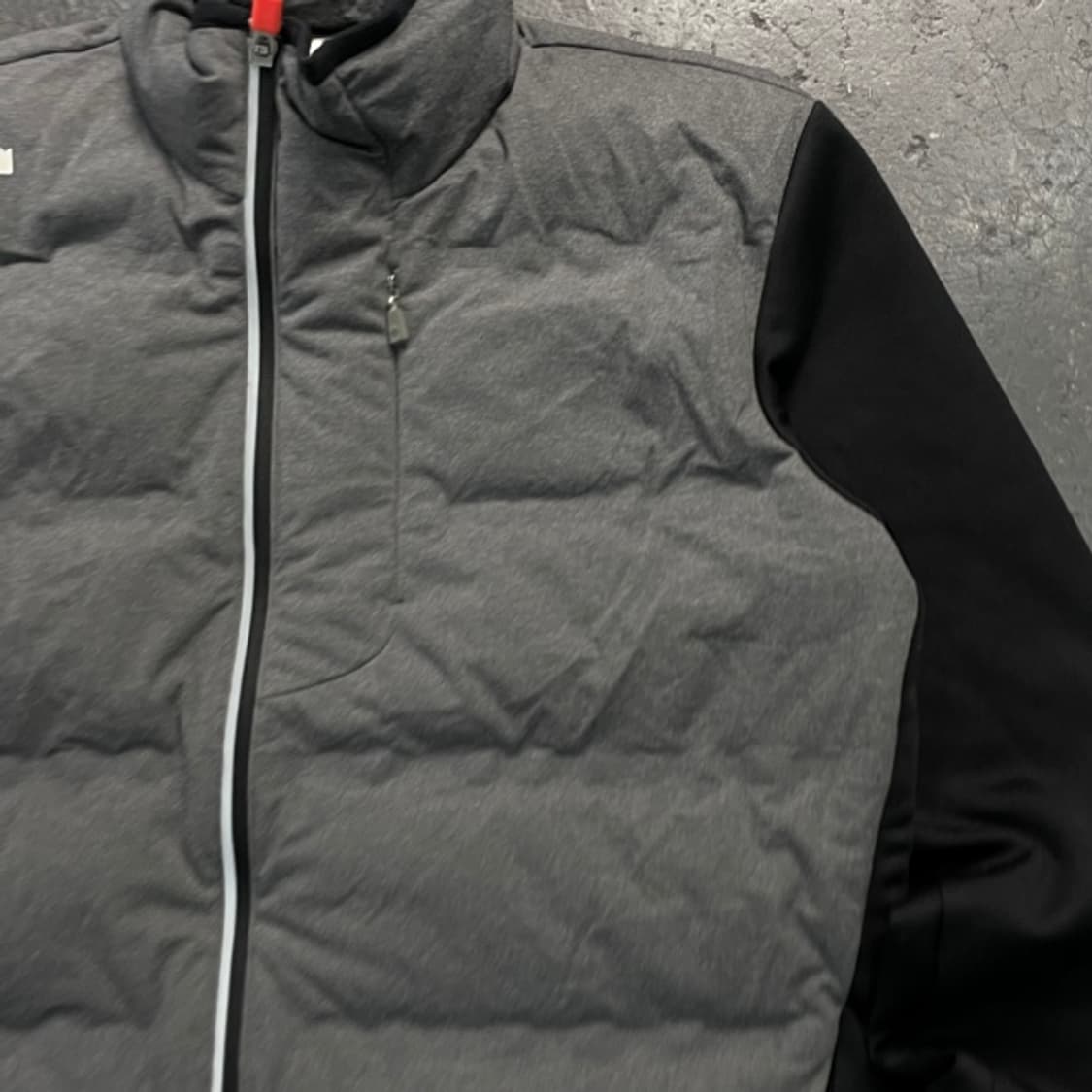 95 데상트 하이브리드 패딩  상품이미지2