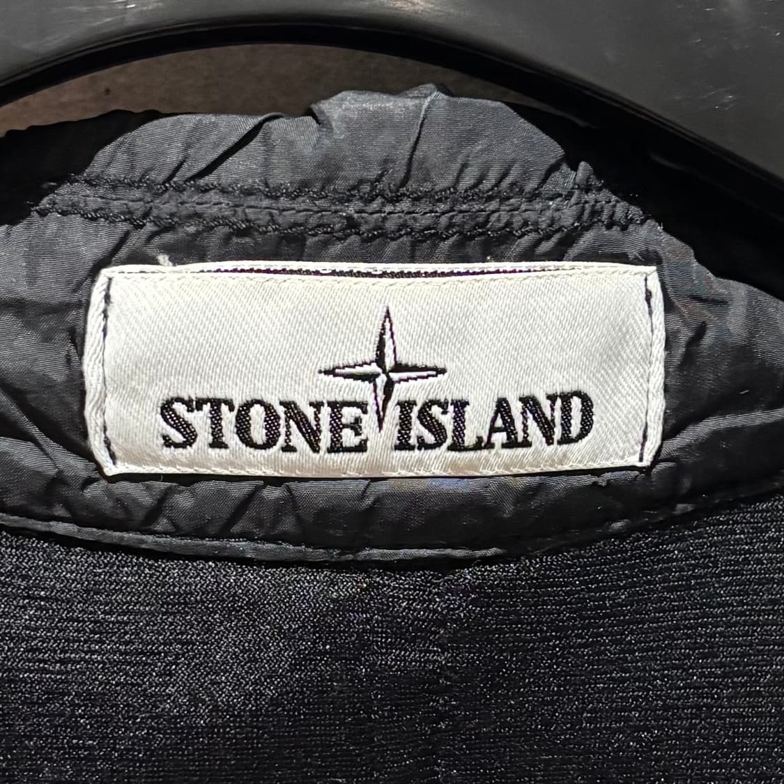 A+ / L (103) 스톤아일랜드 크링클랩스 바람막이 블랙 상품이미지3