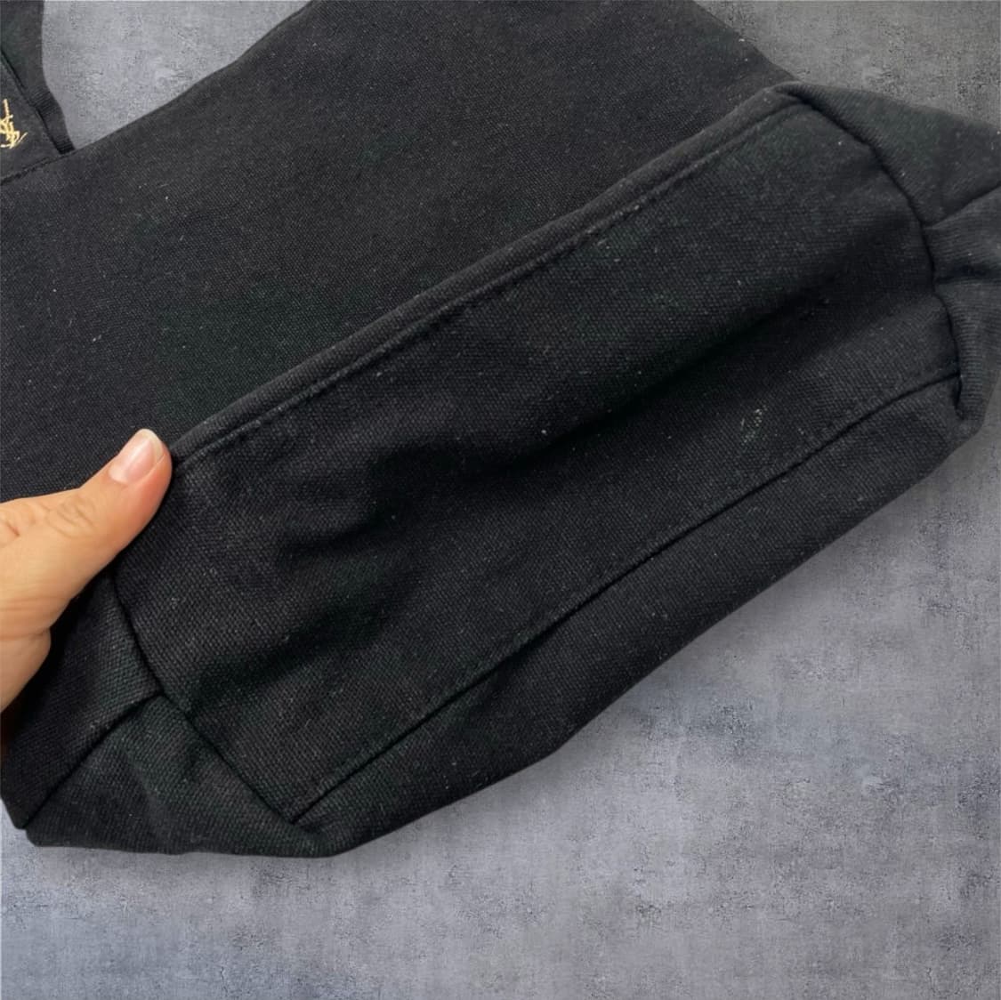 입생로랑 블랙 YSL 자수 캔버스 토트백 OS 상품이미지4