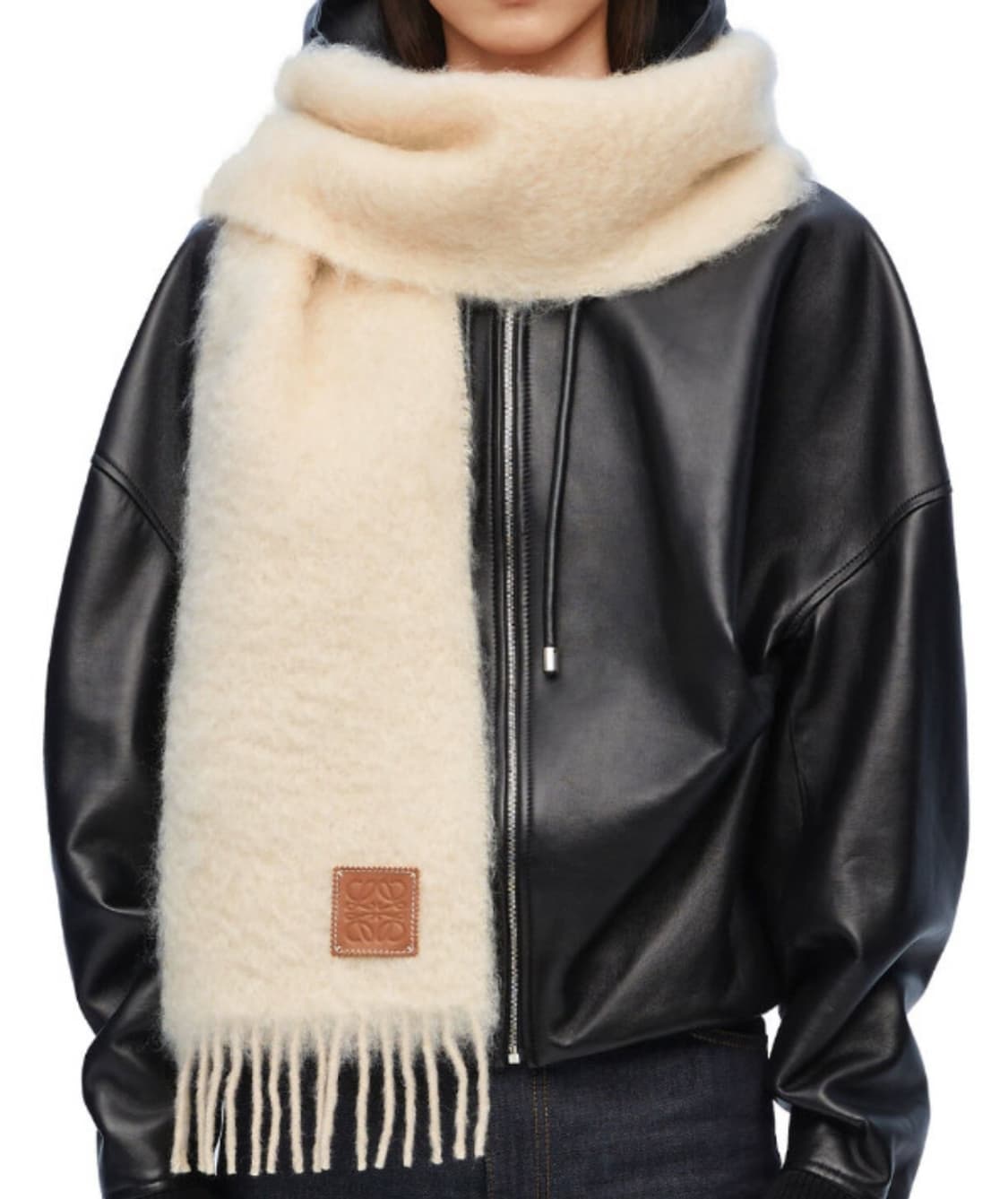 로에베 목도리 상품이미지1