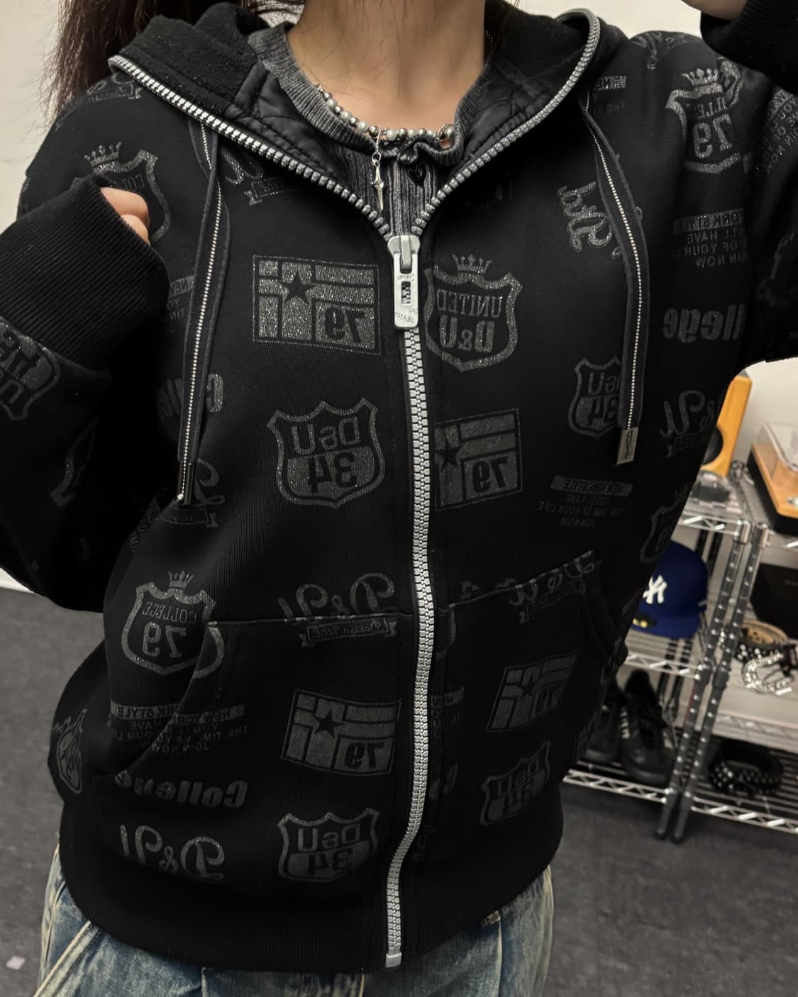 올드 빈티지 패턴 퀼팅 도톰 후드집업 블랙 상품이미지1