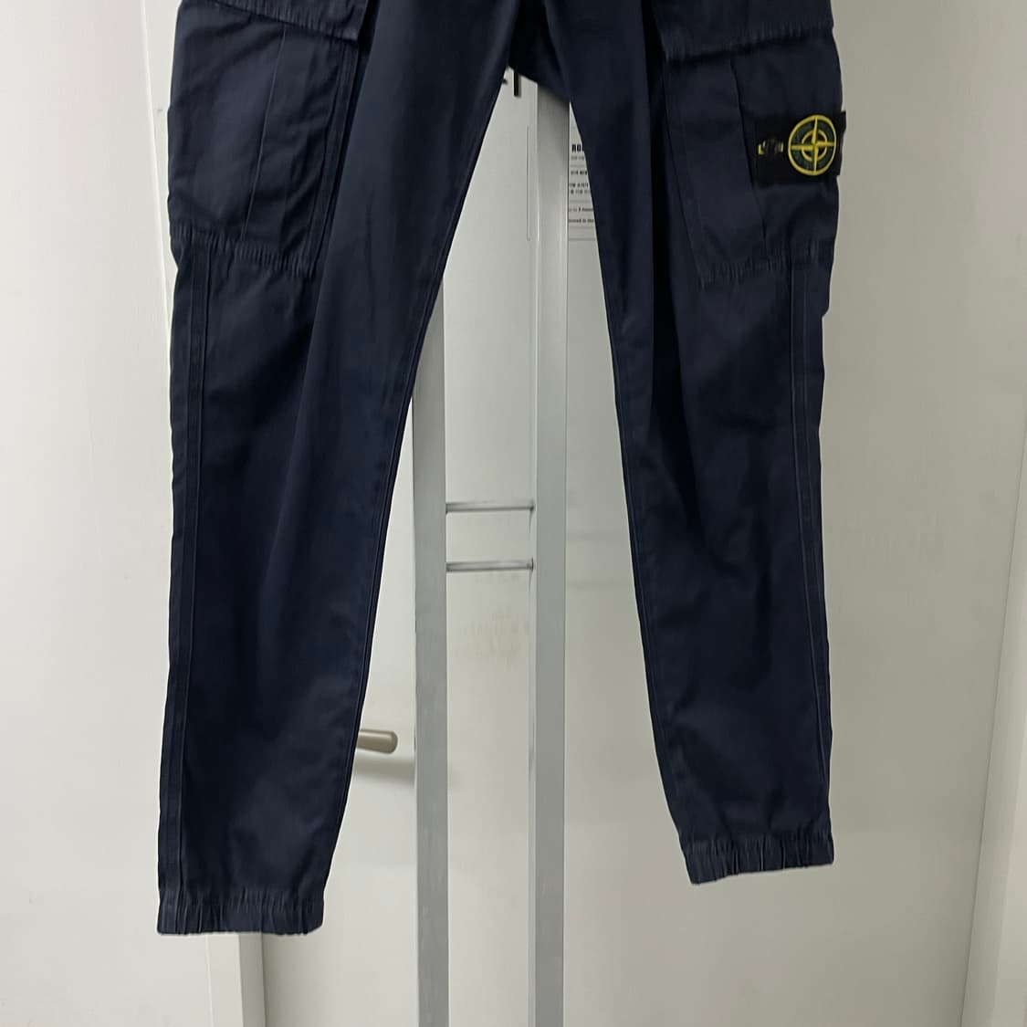 스톤아일랜드 카고 팬츠 네이비 80 상품이미지3