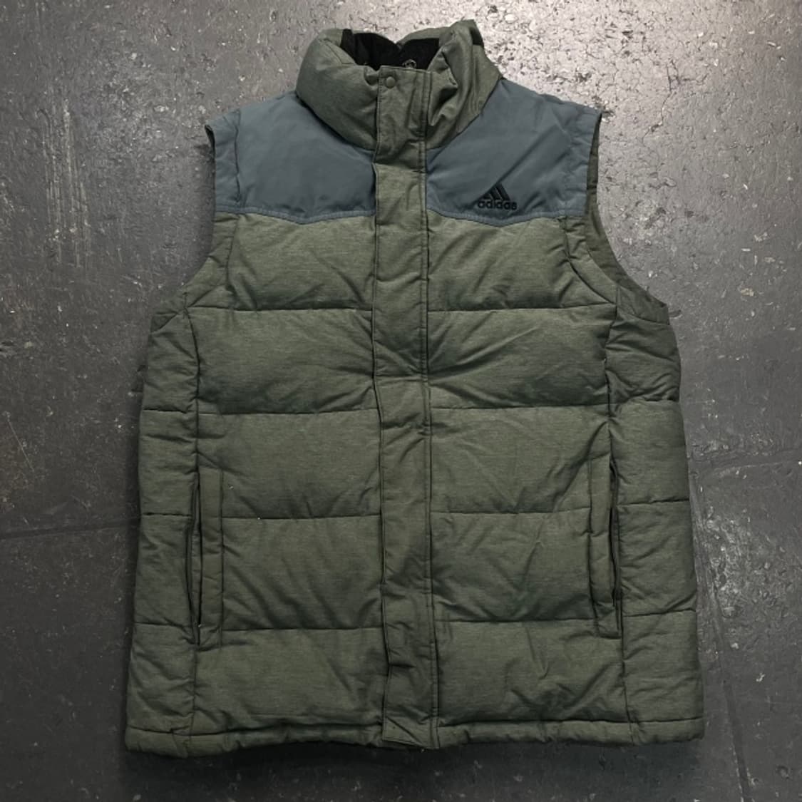 105 아디다스 패딩조끼  상품이미지1